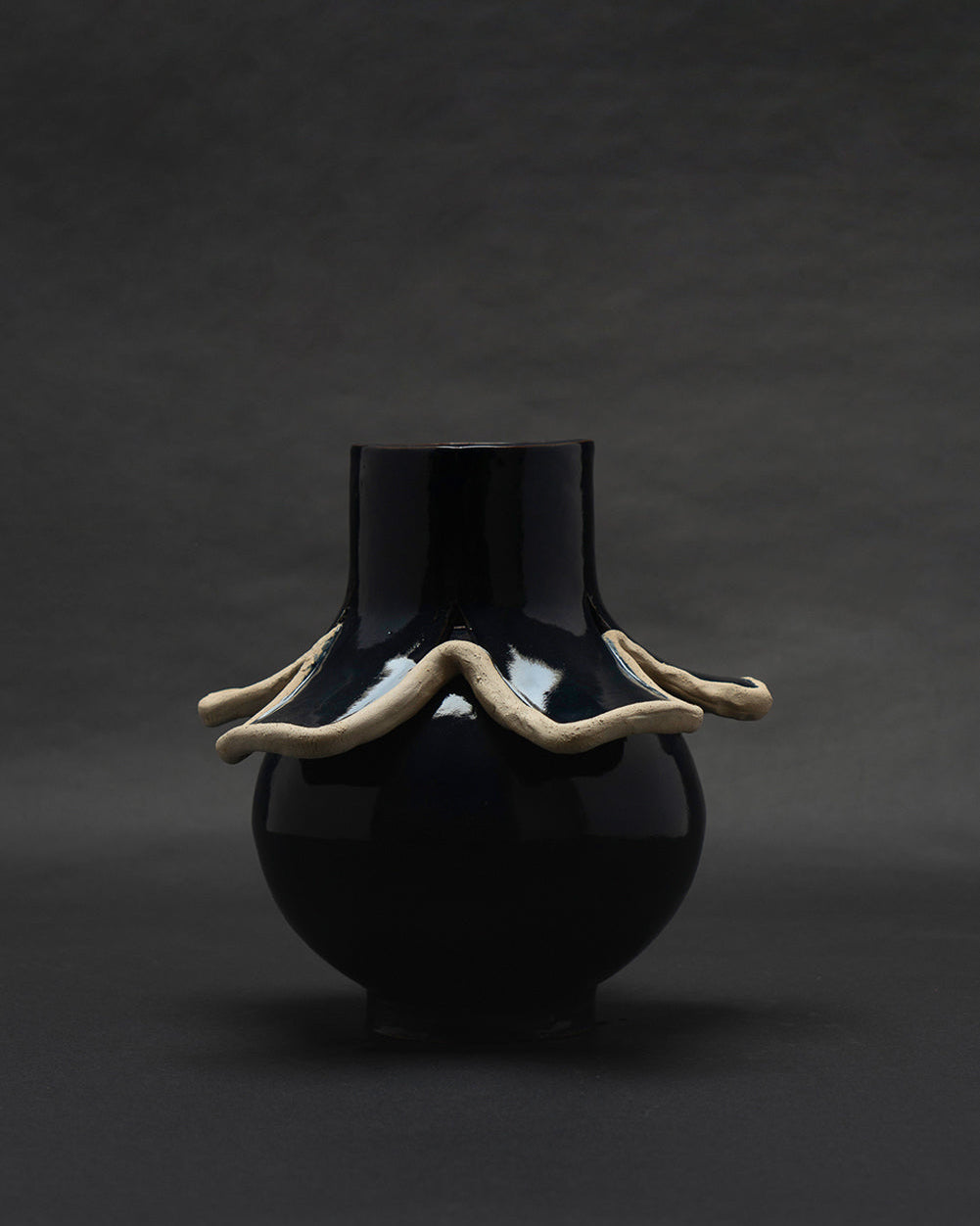 Vase 1/8 Navy Blue Ceramic Collection
