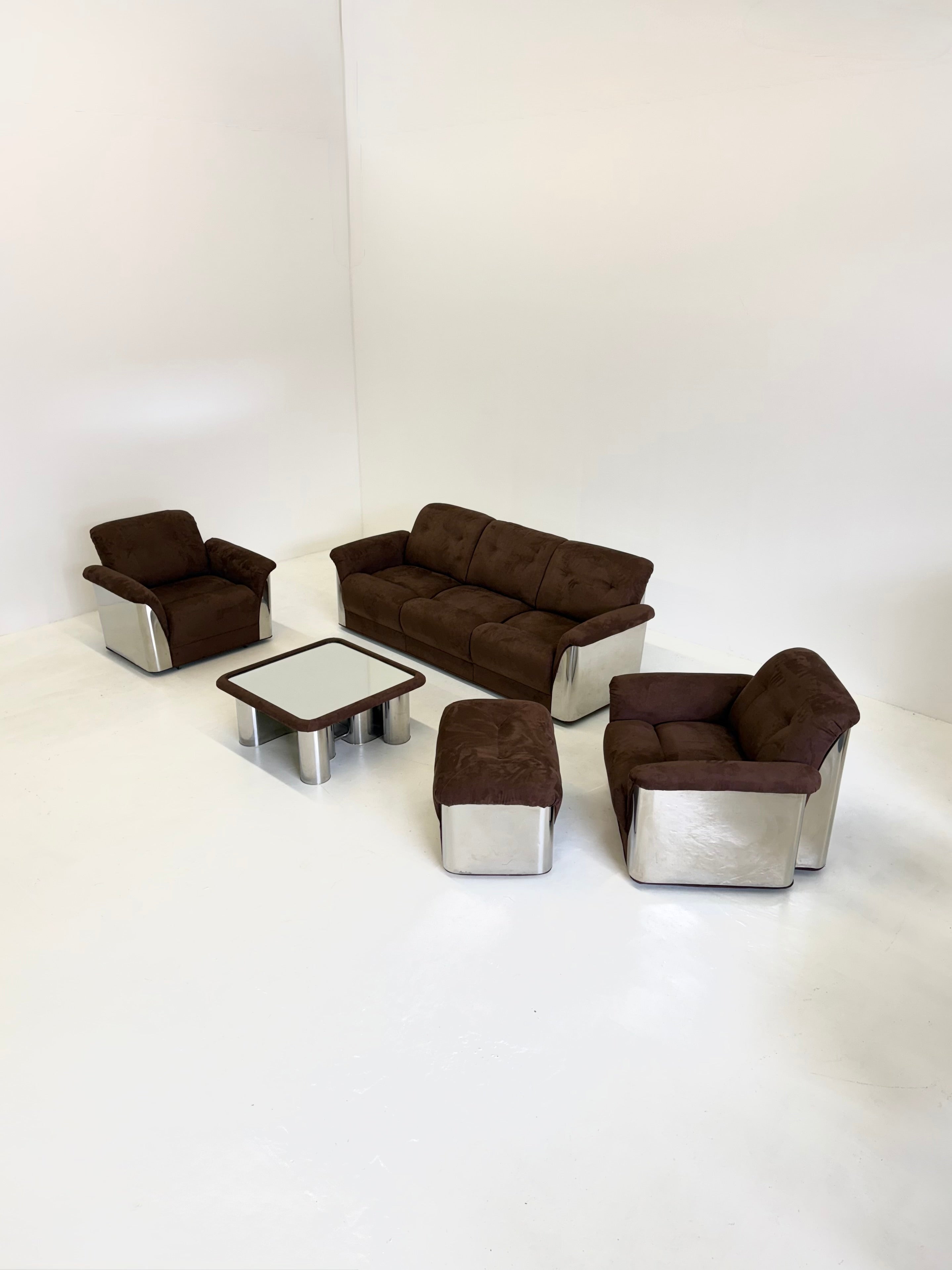 Gian Pietro Arosio Space Age armchairs — view 17