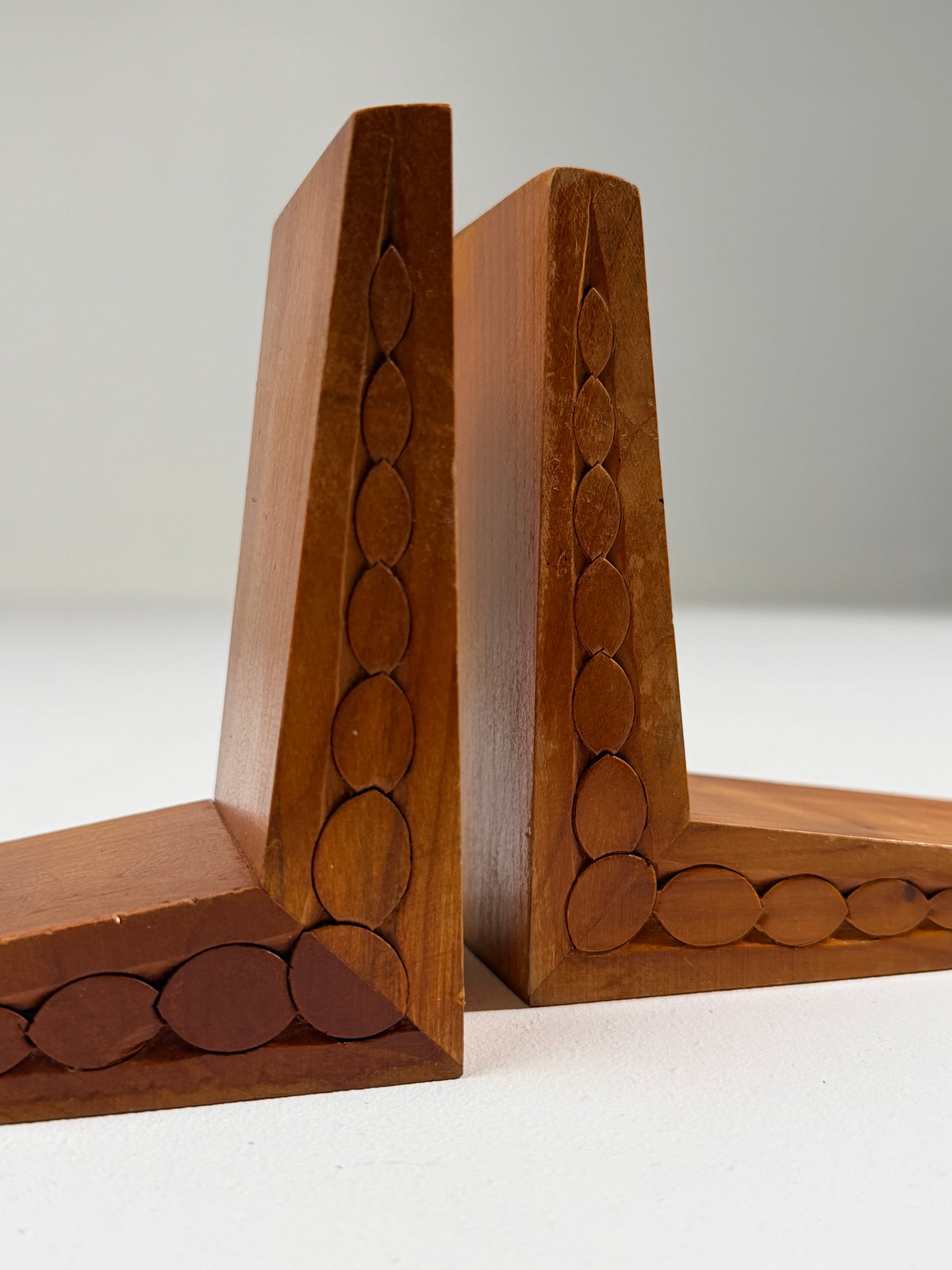 Pair of wooden bookends, France, 1940 — close-up