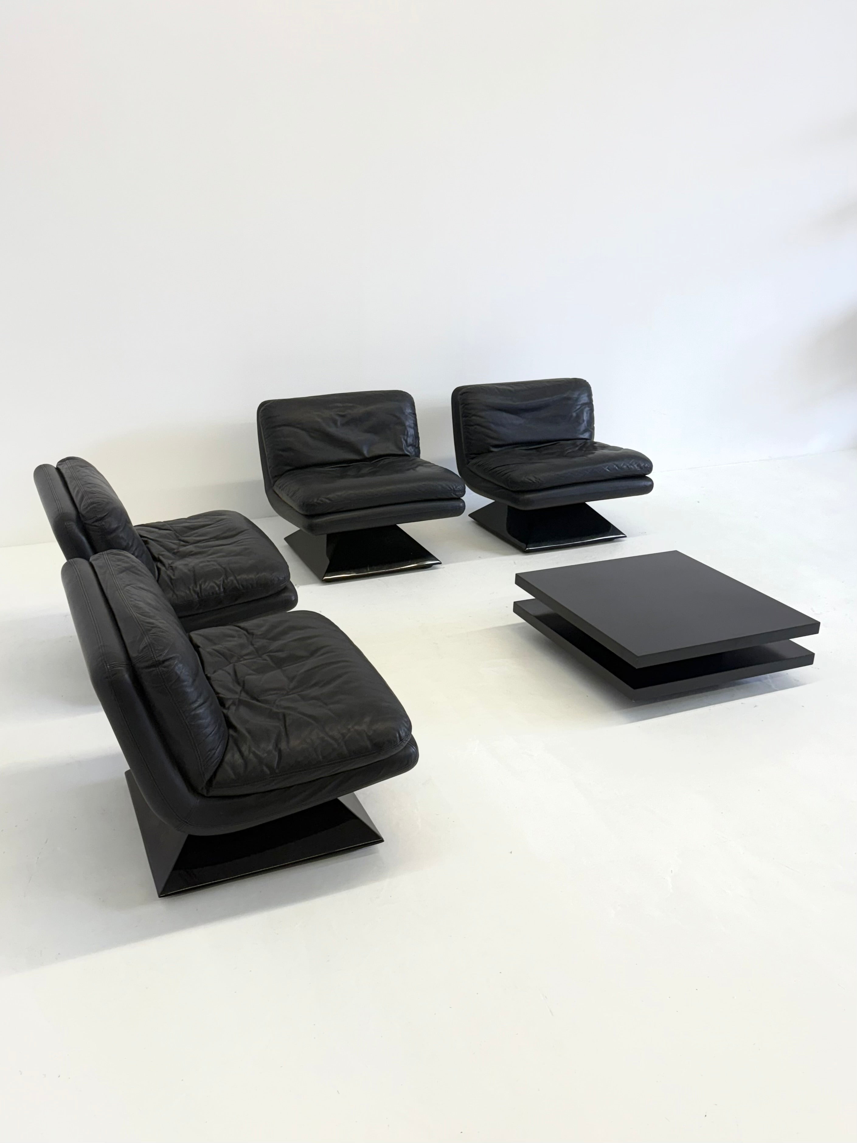 Armchairs by Hans von Klier for Giuseppe Rossi di Albizzate — view 13