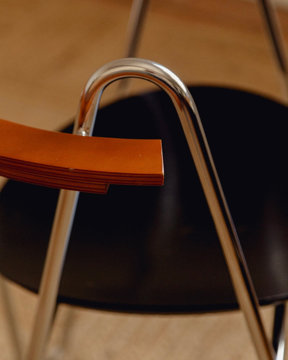 W Chairs by Pentti Hakala — view 11