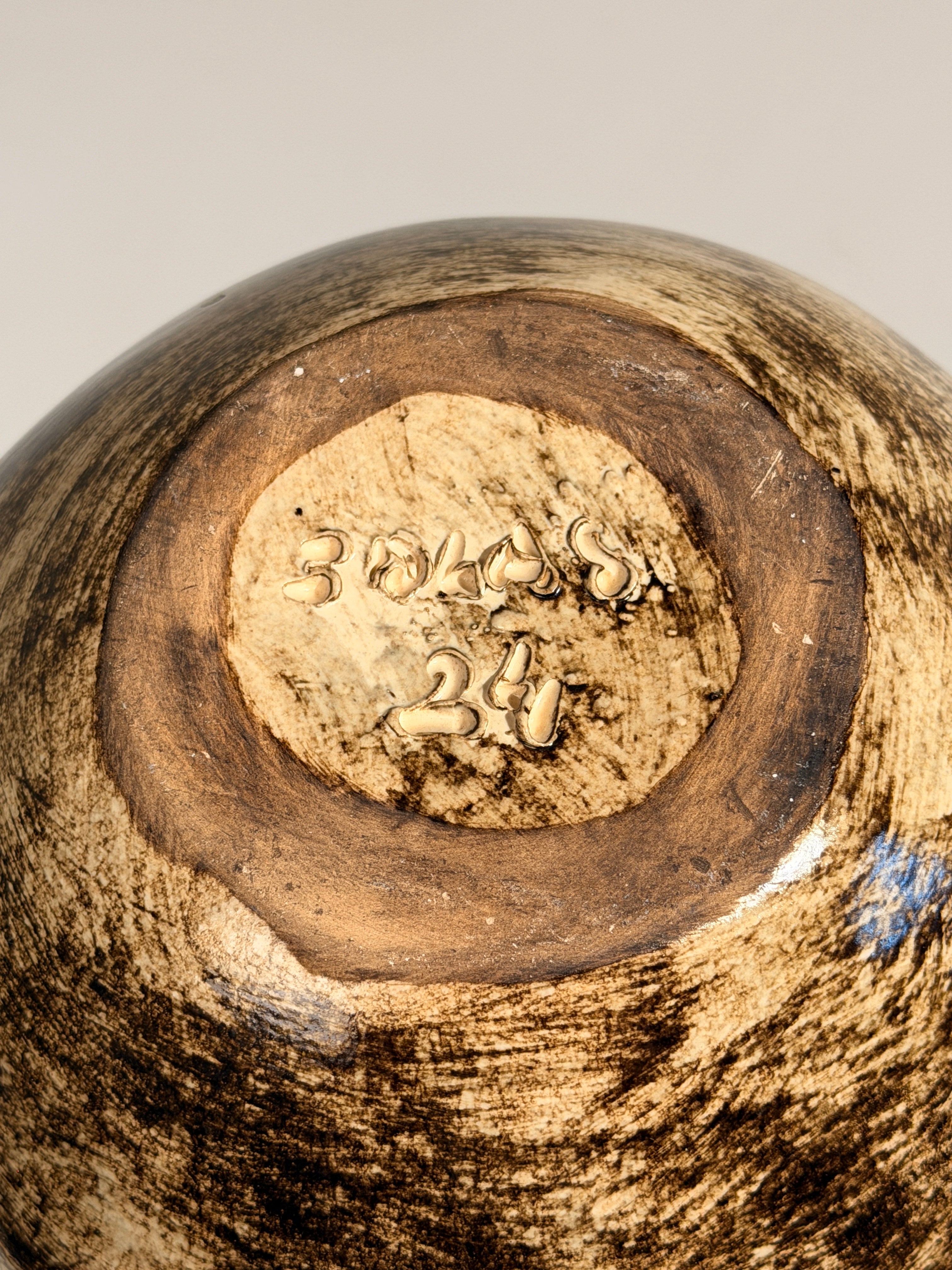 Rare ceramic vase by Max Idlas, France, circa 1960 — close-up