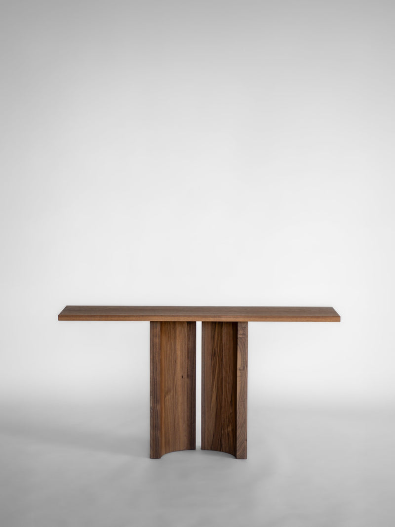 Aperta Console by Mokko | The Oblist