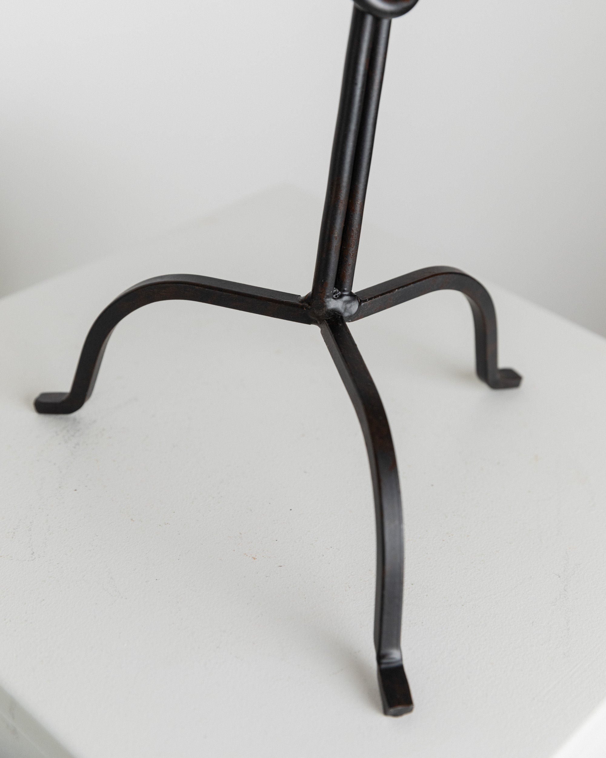 Candleholder Hand-forged Iron - Italy 1970s — top view of black iron base