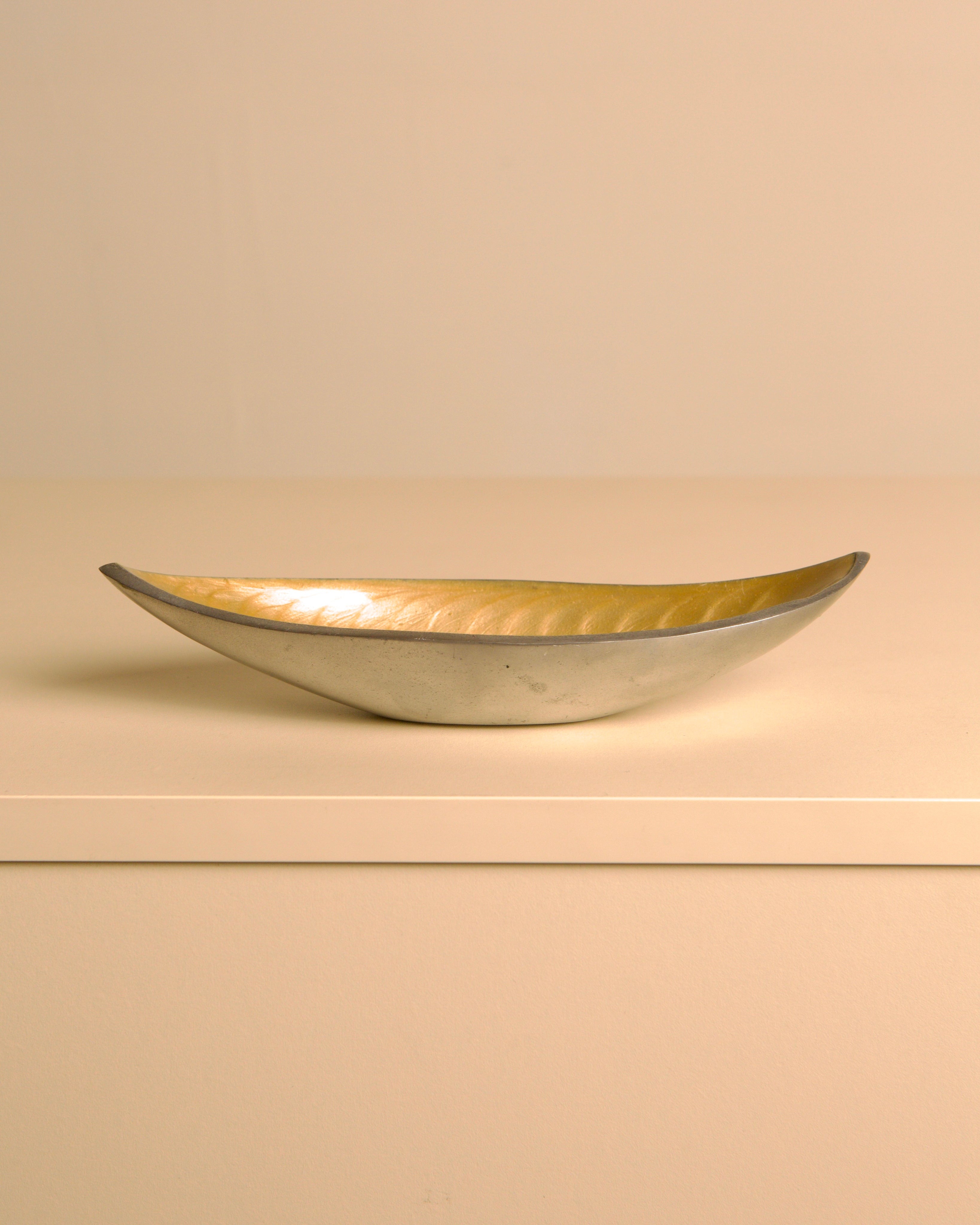 "Galassia" Aluminium Catchall Dish by Brandani, 1980s — detail view