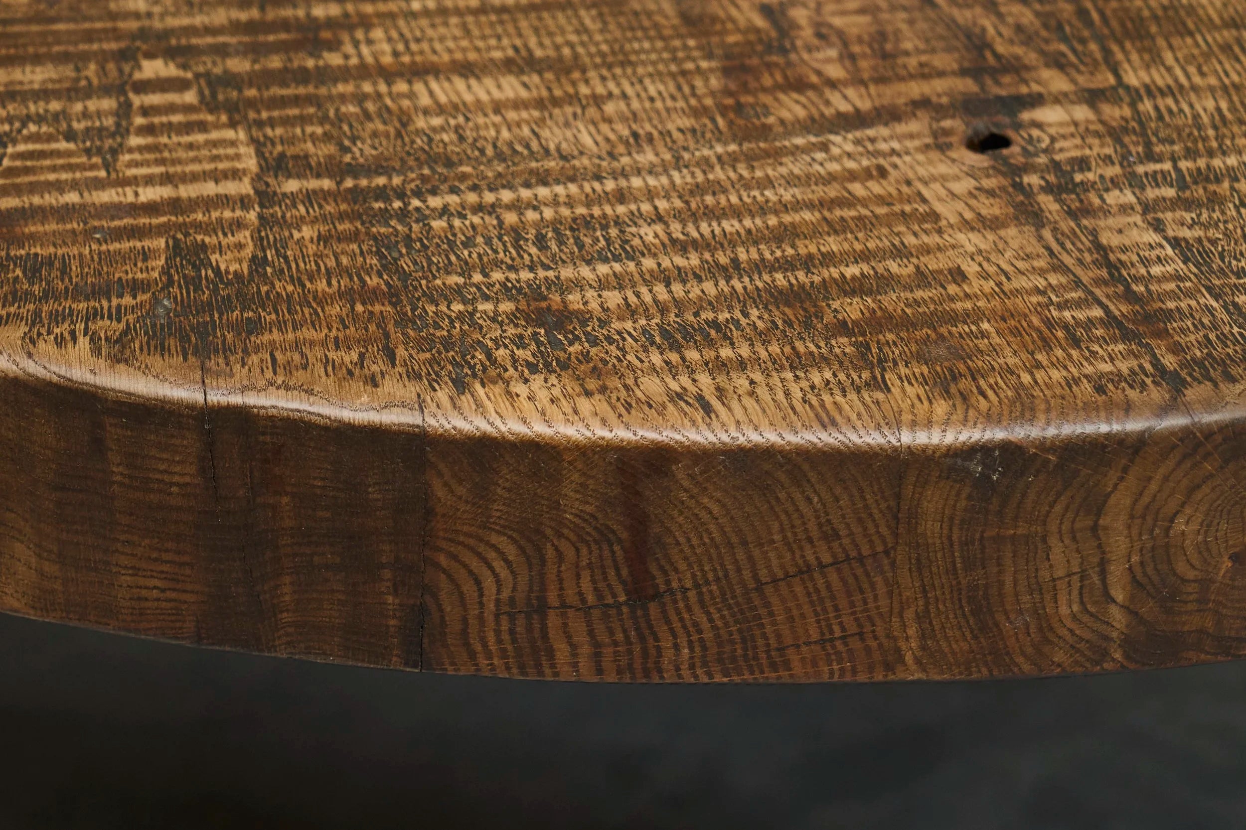 Large Round Wabi-Sabi Style Coffee Table in Solid Oak 1960s — view 9
