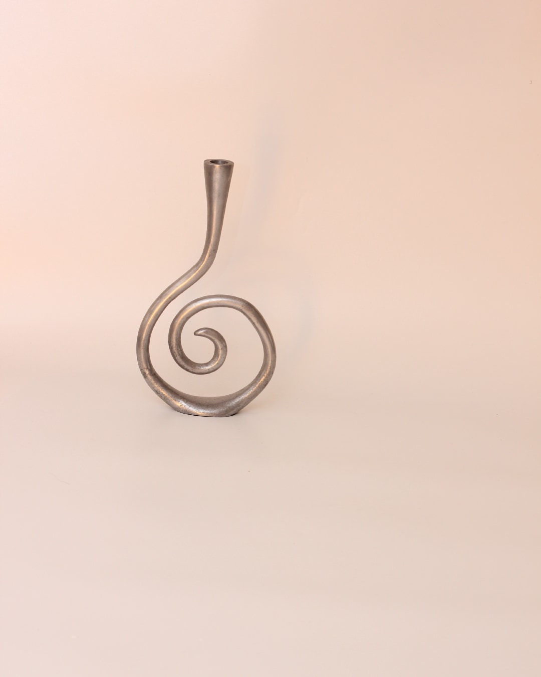Candelabros Estaño — side angle of handcrafted tin candle holder