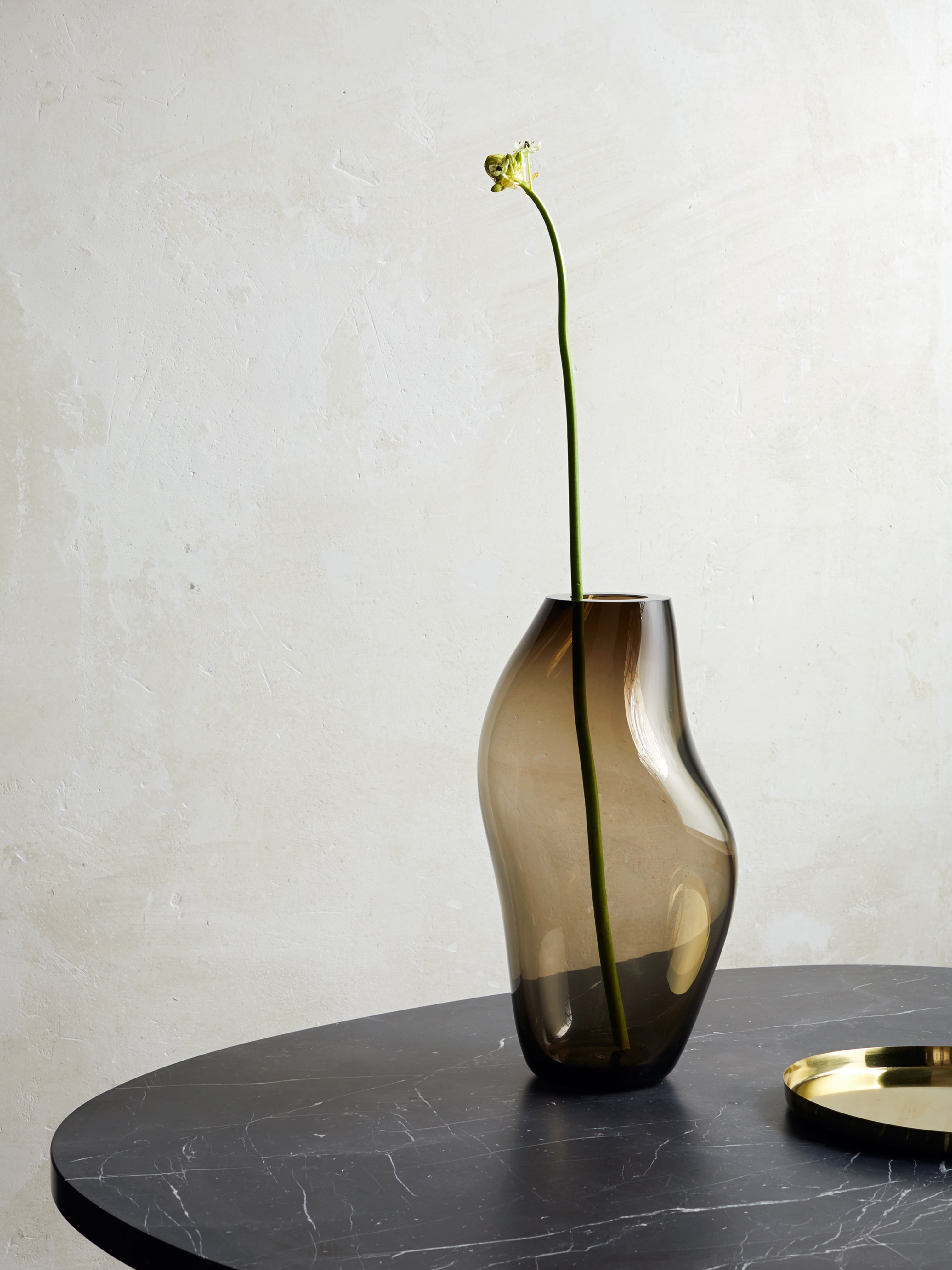 SUPERNOVA IV vase - size M by ELOA - Unique Lights | The Oblist - smoky glass material
