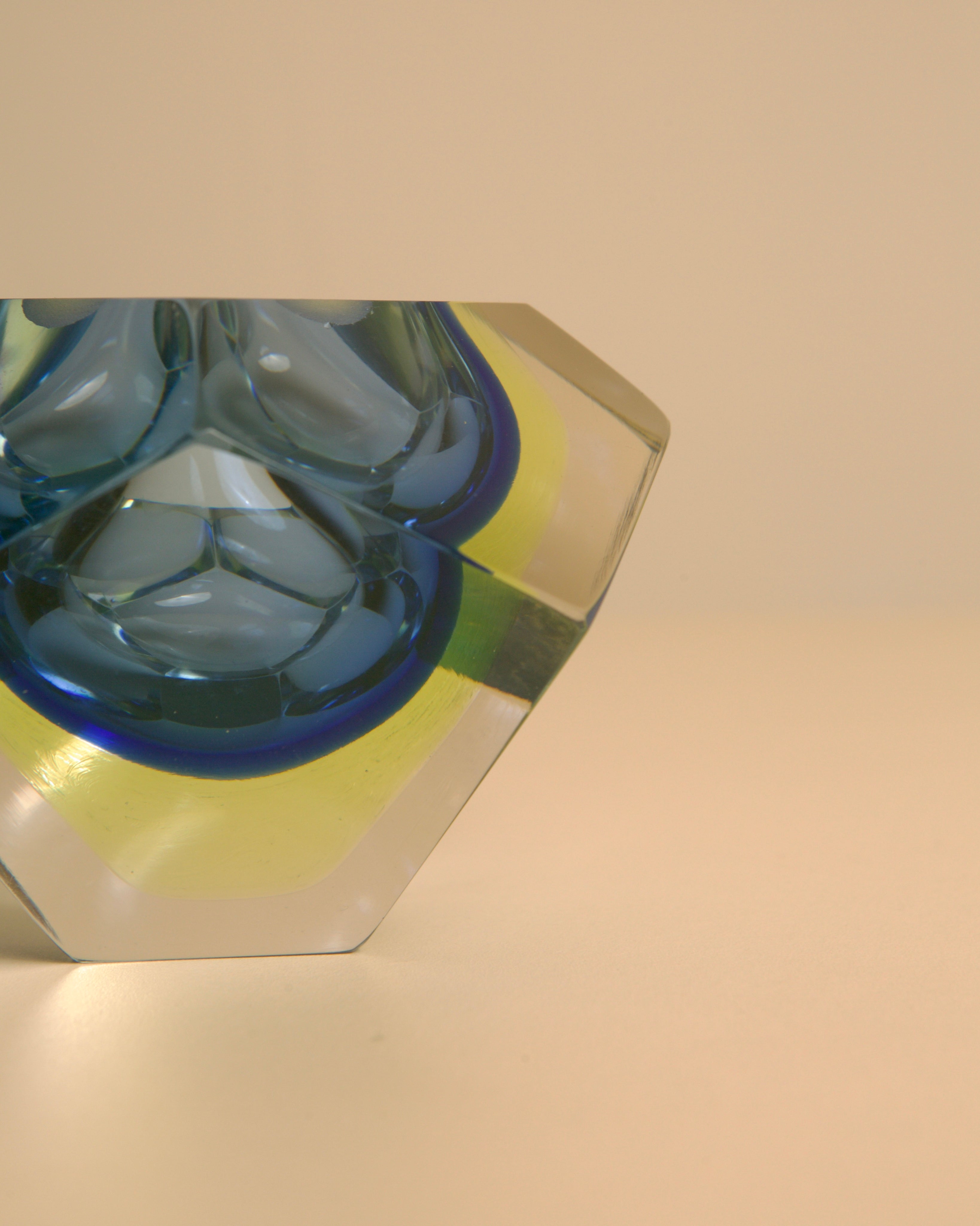 Plateau en verre de Murano bleu "Diamond" par Flavio Poli pour Seguso années 60