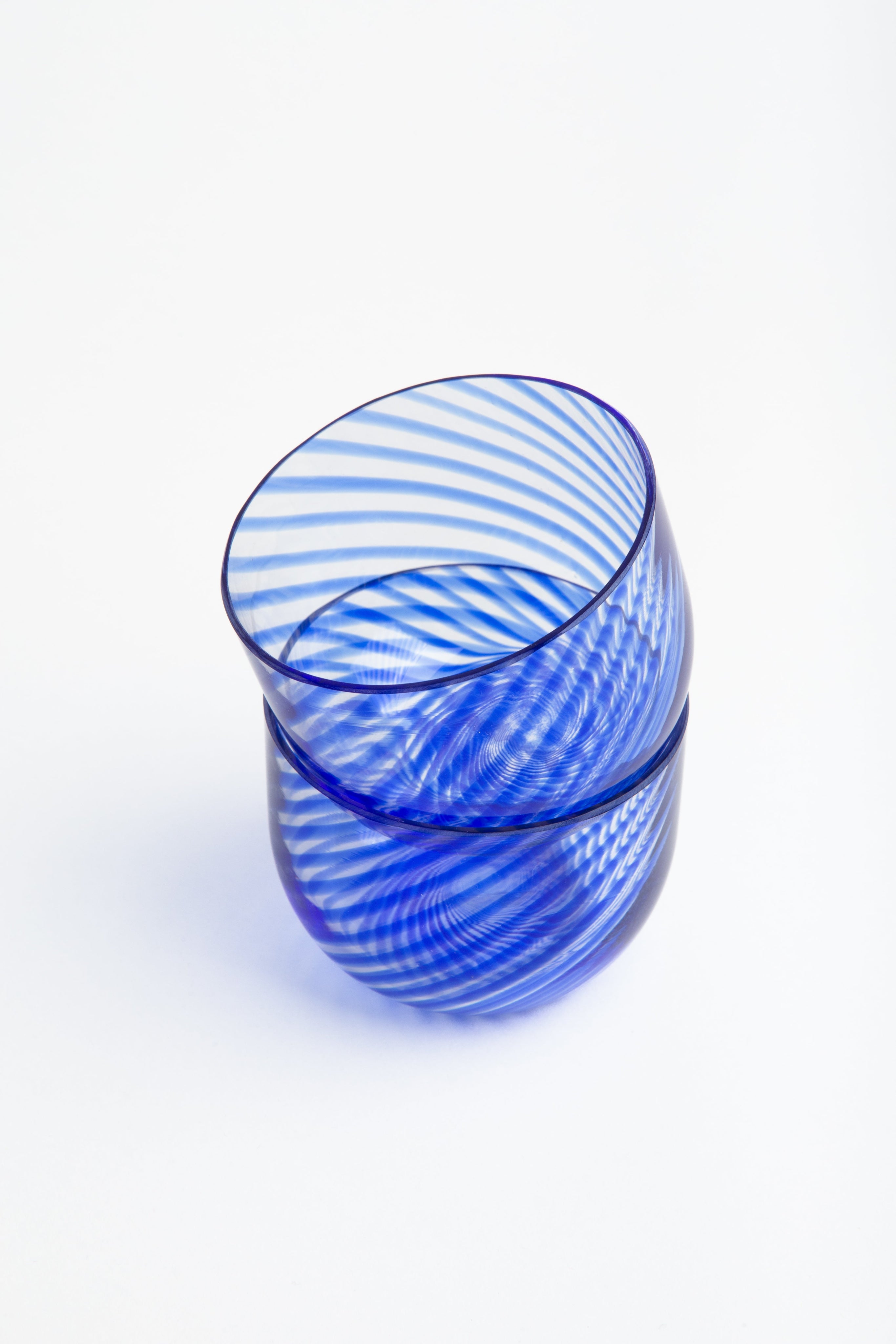 Hypnosis Waterglasses in Klein Blue — detail view