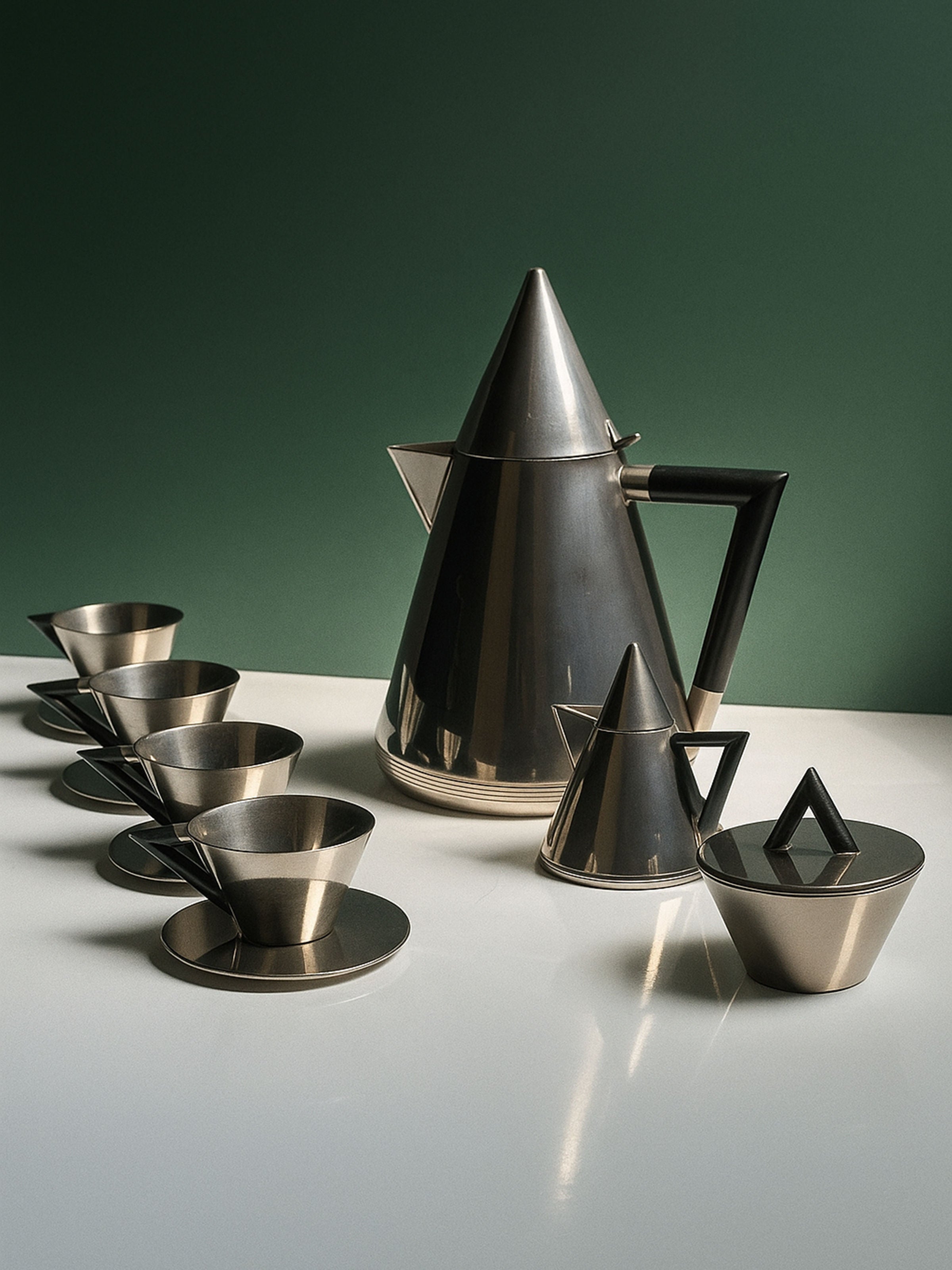Coffee Set with bakelite handle - Art Deco 1930s
