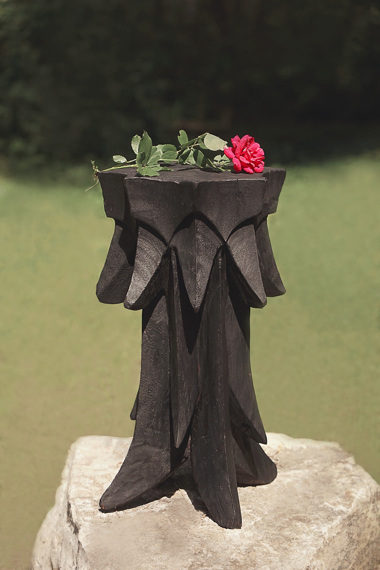 Coffee Table "Flower" — detail view