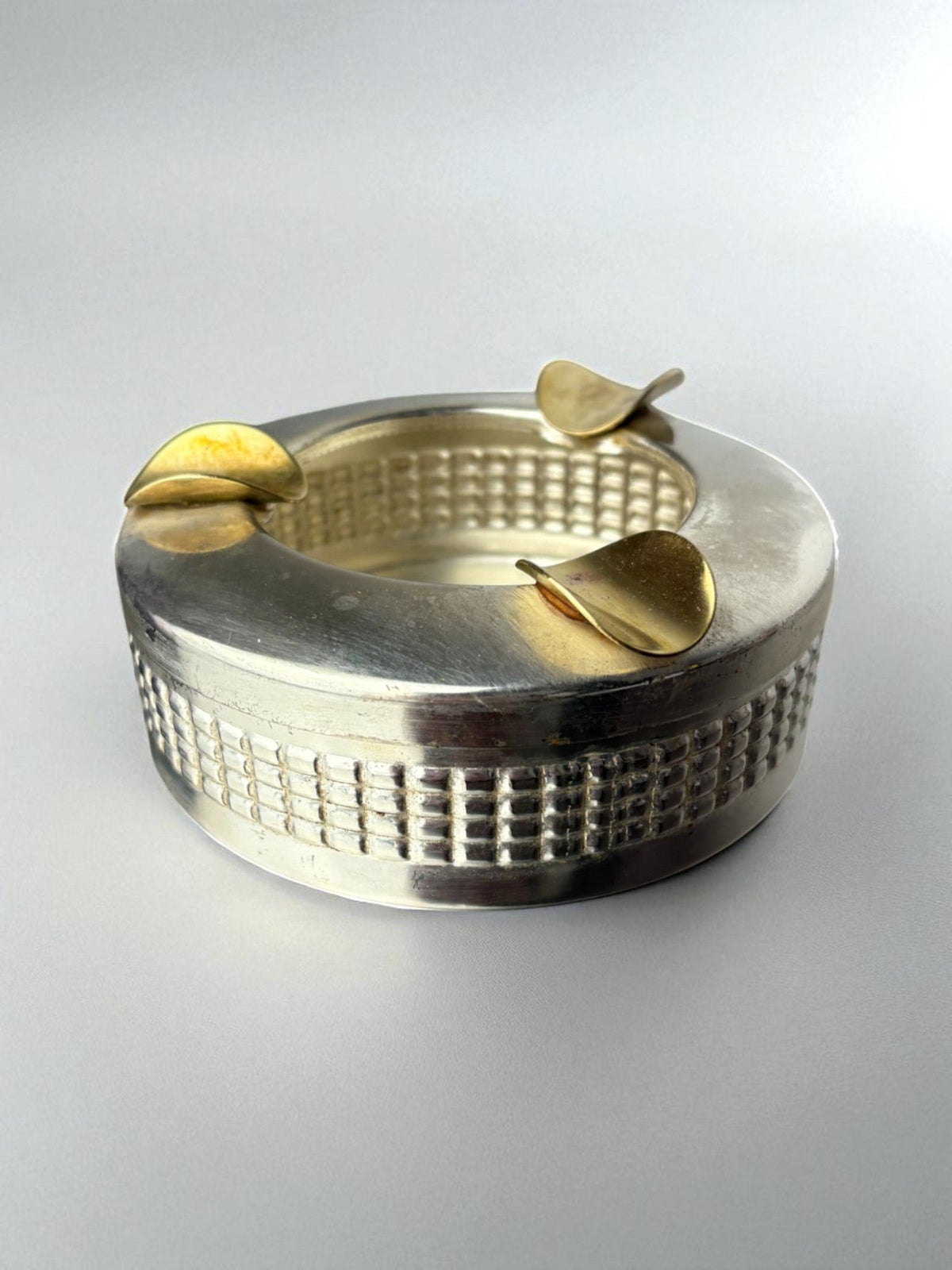Silver plated ashtray, Maria Pergay's style, France, 1970's by Malamar Studio | The Oblist