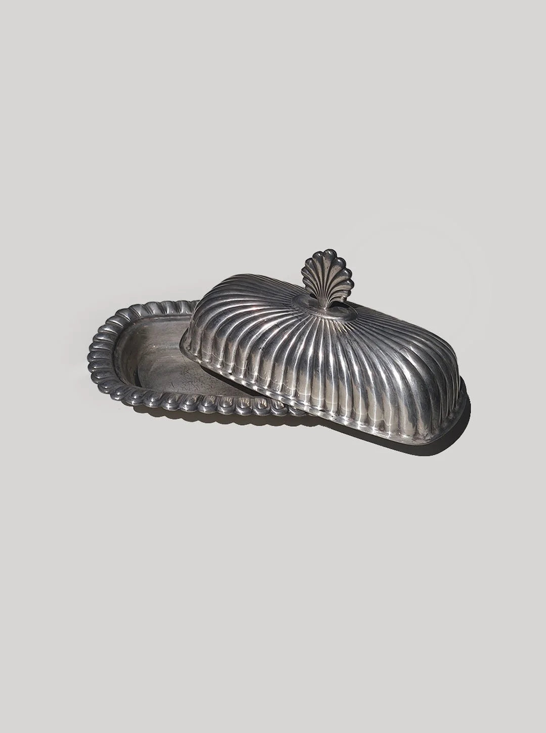 Shell Butter Dish — detail view
