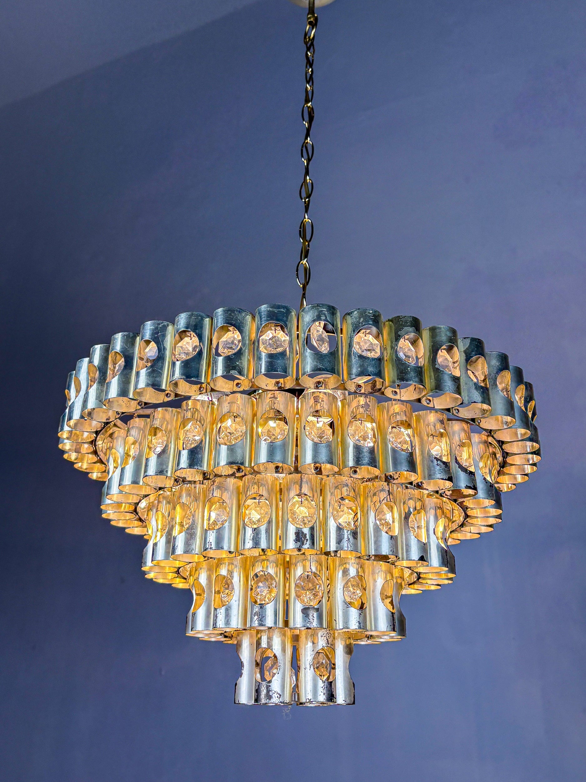 Gaetano Sciolari 5-Tier chandelier, brass & crystal, Italy, 1970s — close-up