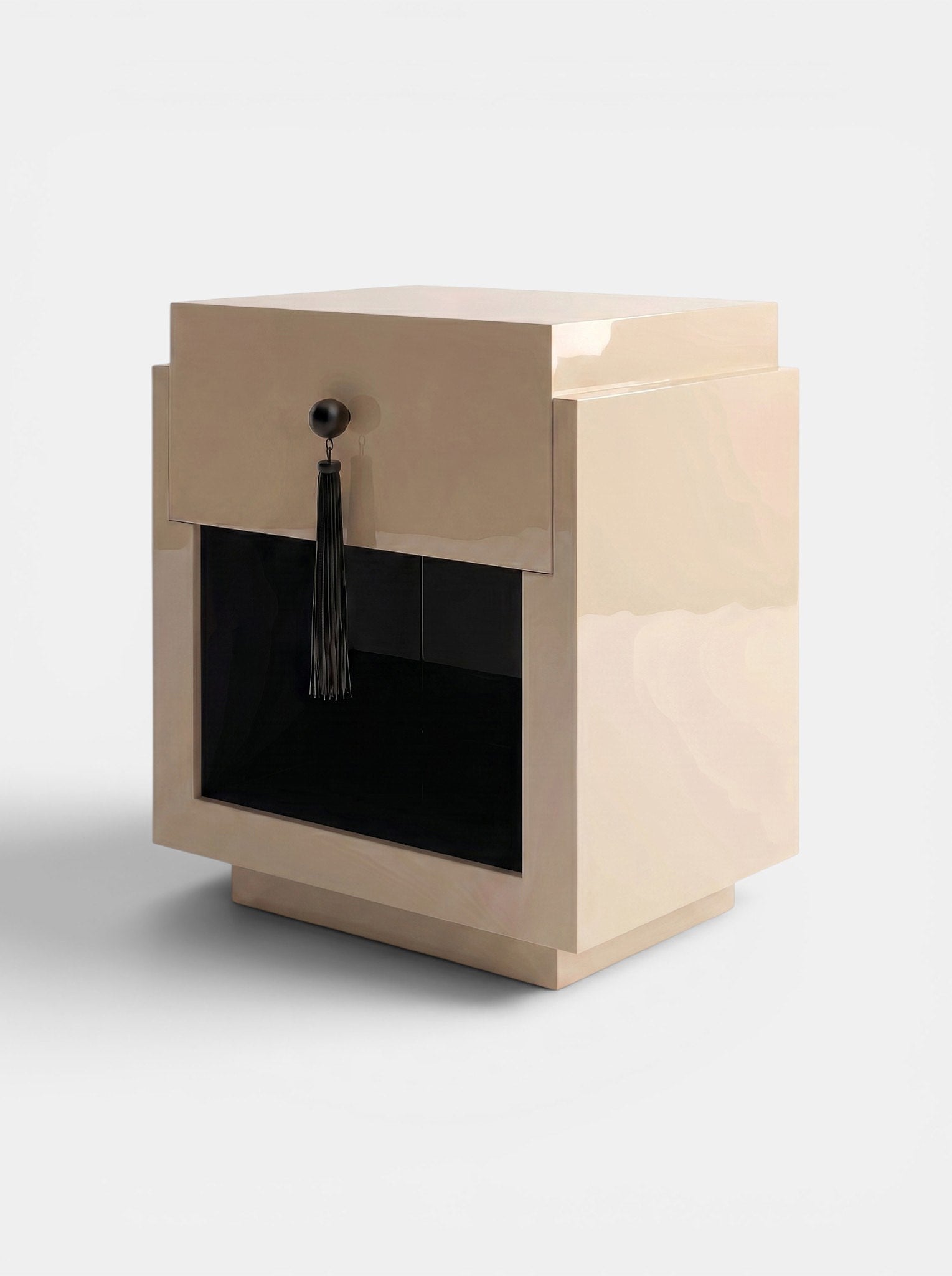 Leo Off-White and Black Wood — side angle