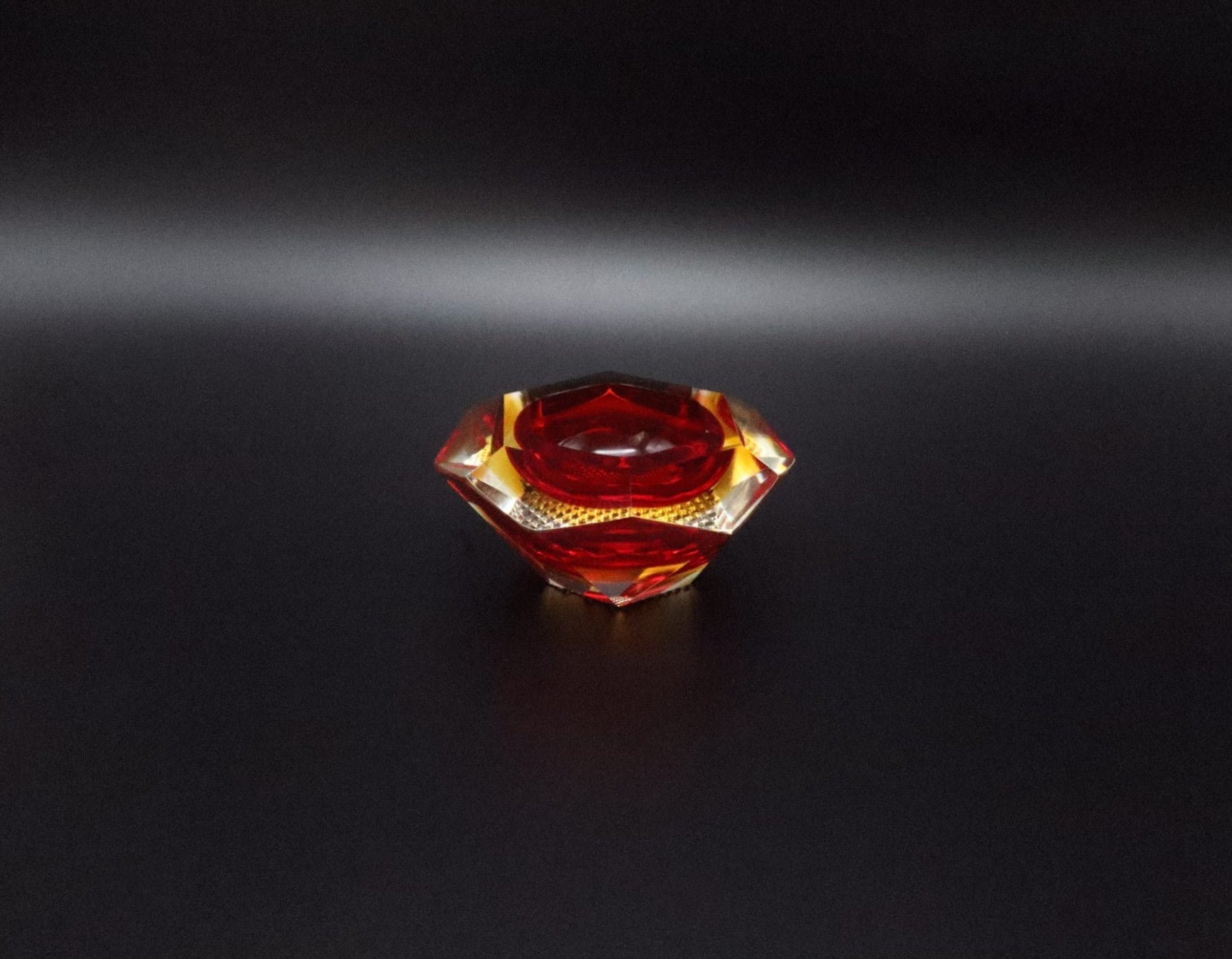 Mid-Century Murano Sommerso Glass Vide-Poche by Flavio Poli for Seguso, 1960s — detail view
