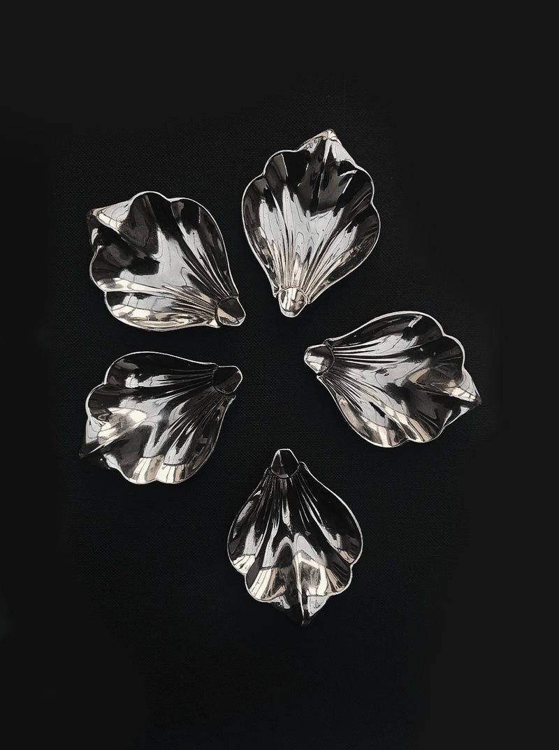 Set of Petal Ashtrays — detail view