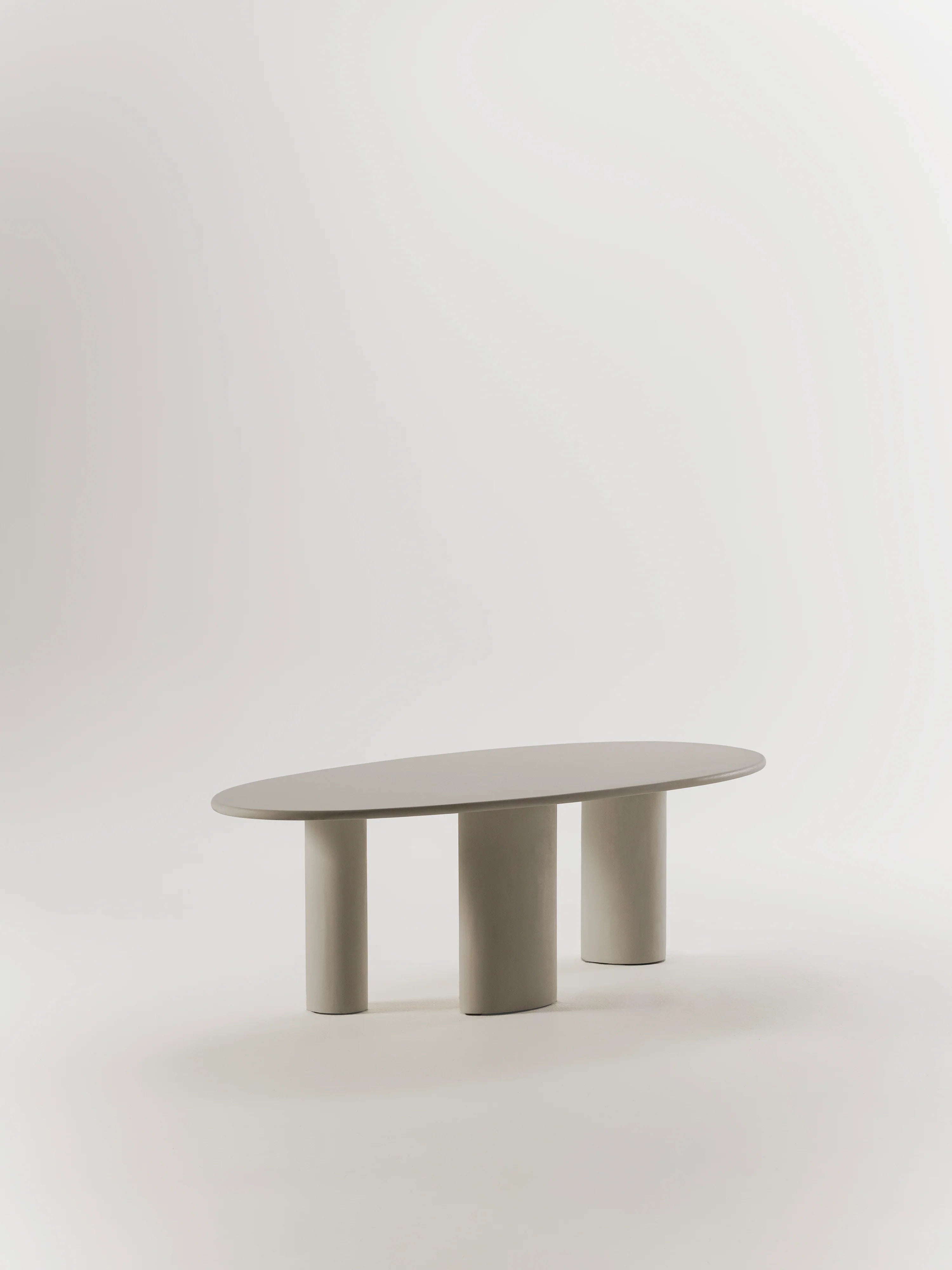 "Graça" Dining table — detail view