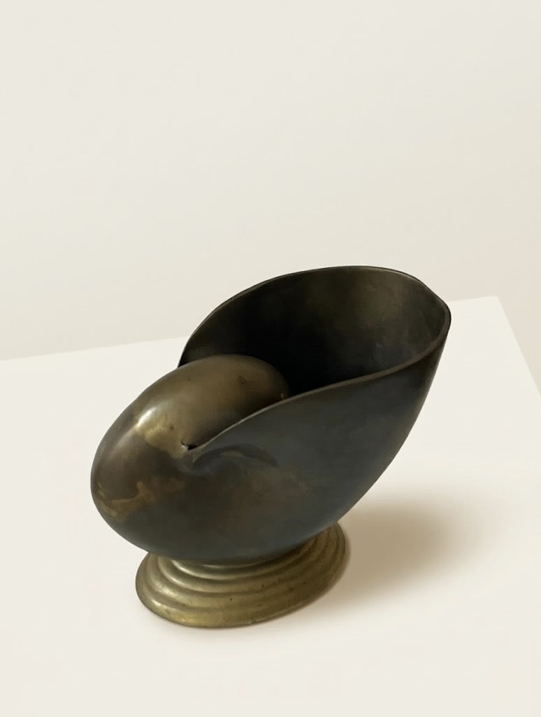  Sculptural Shell Vase — detail view