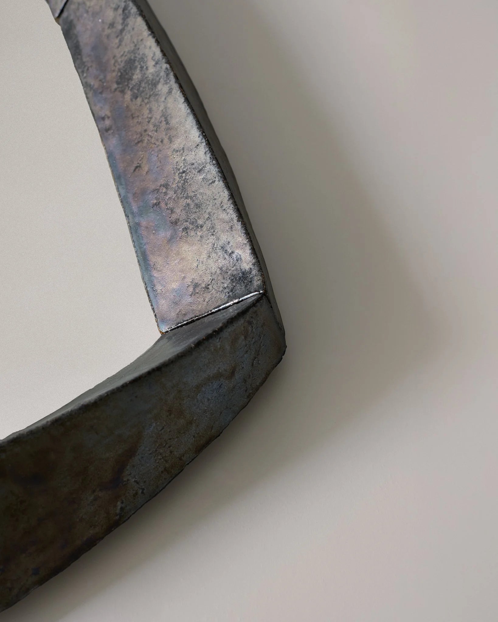 Noa Mirror — in context