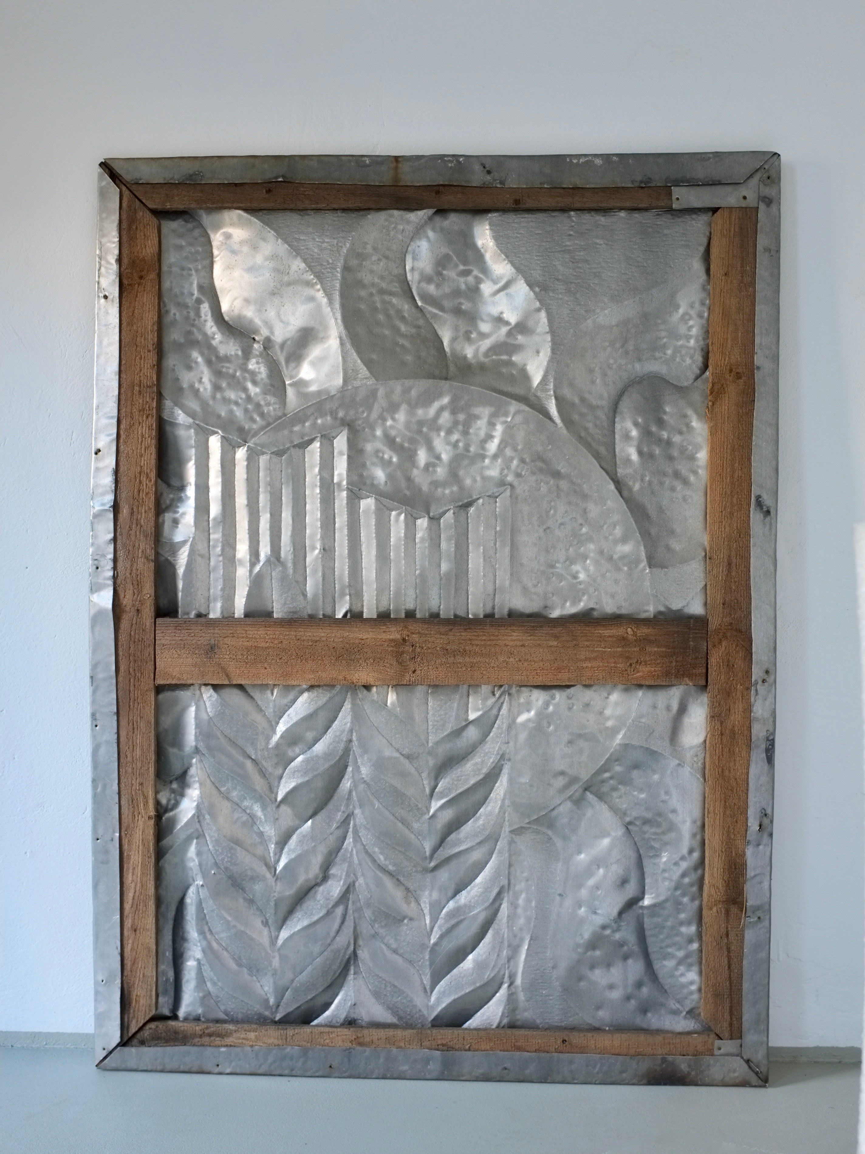 Grande sculpture en relief en métal brutaliste, Lettonie, années 1960