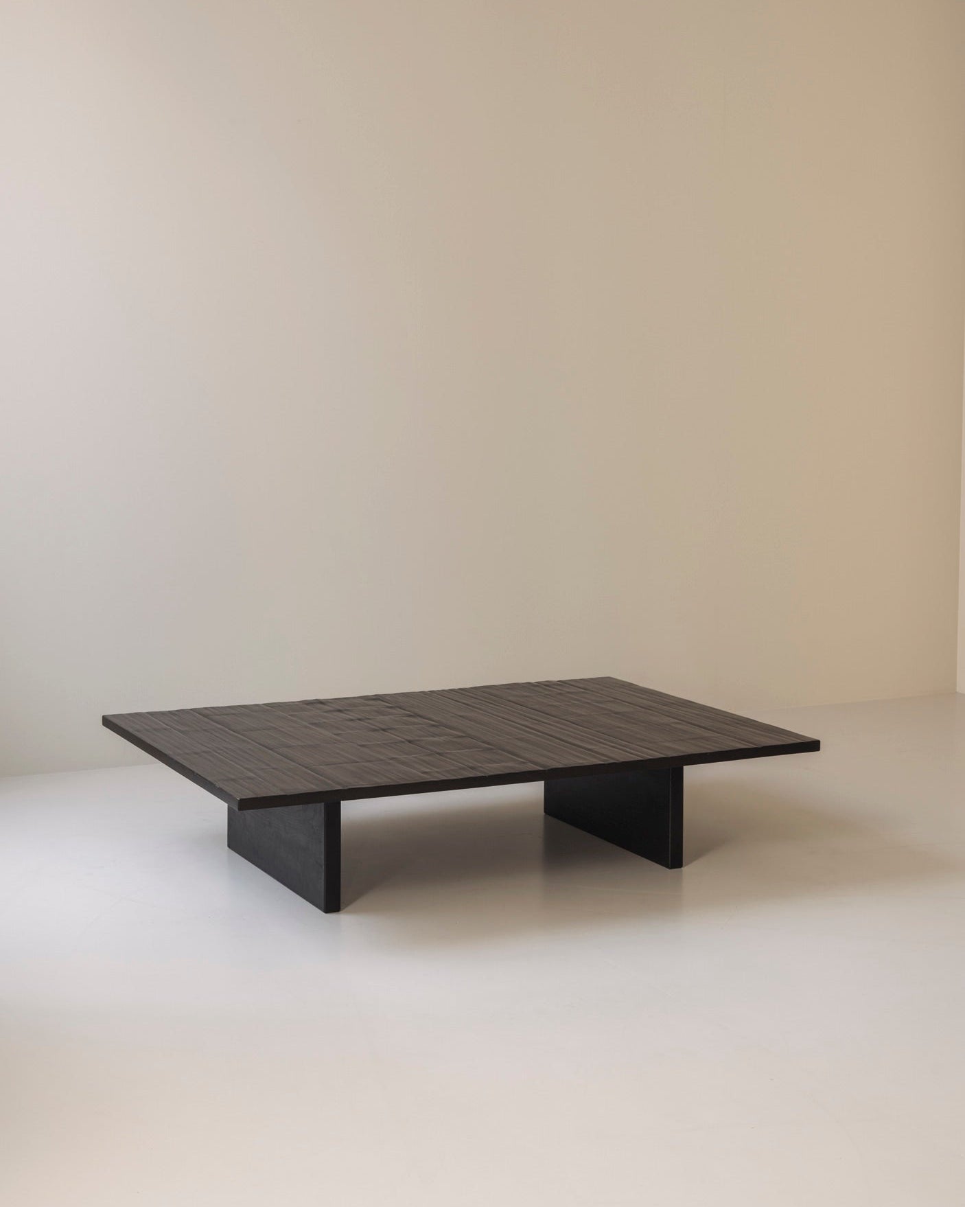 Large rectangular bamboo coffee table by Axel Vervoordt, 1980s. — detail view