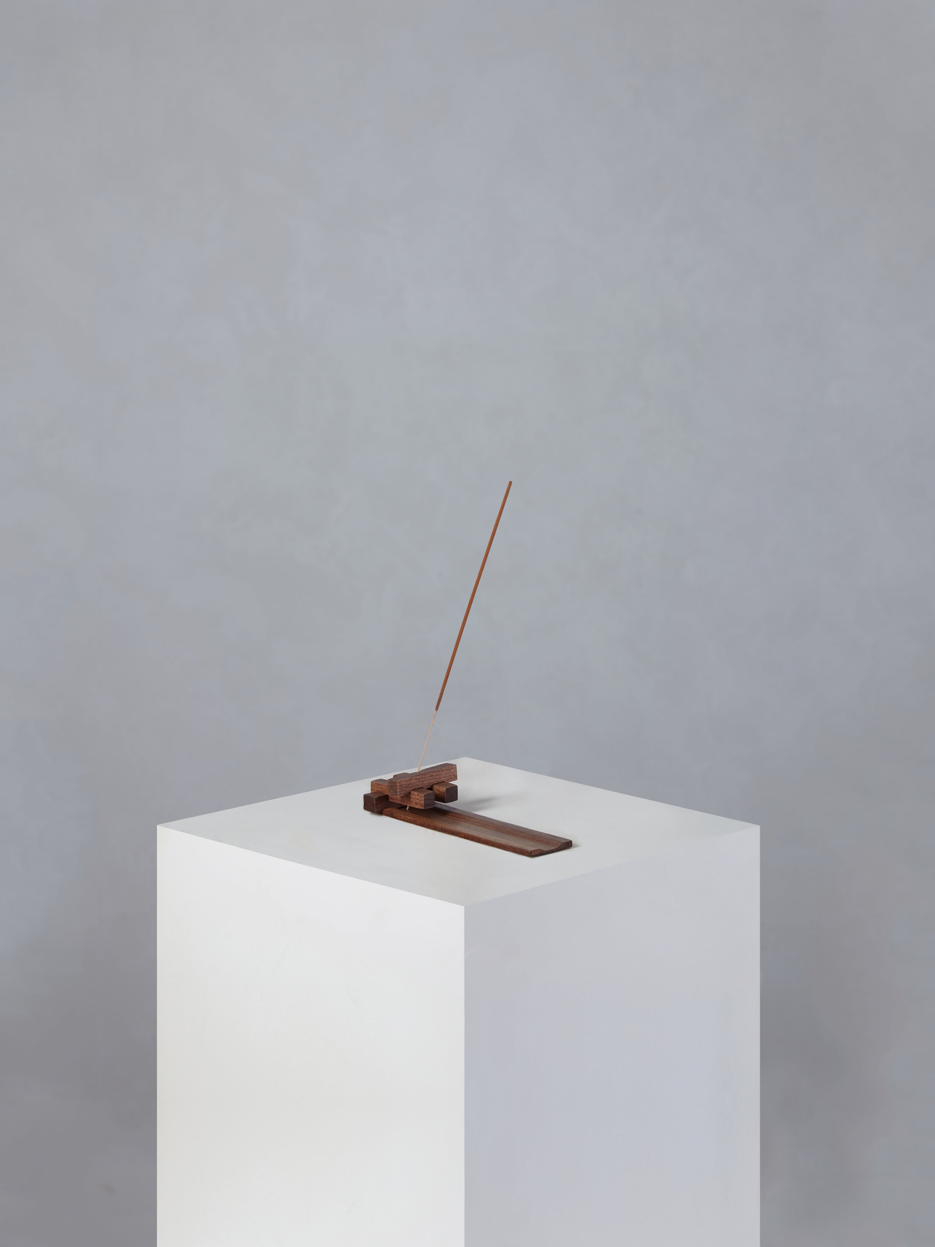 Parallilo Incense Holder by Stamatios | The Oblist