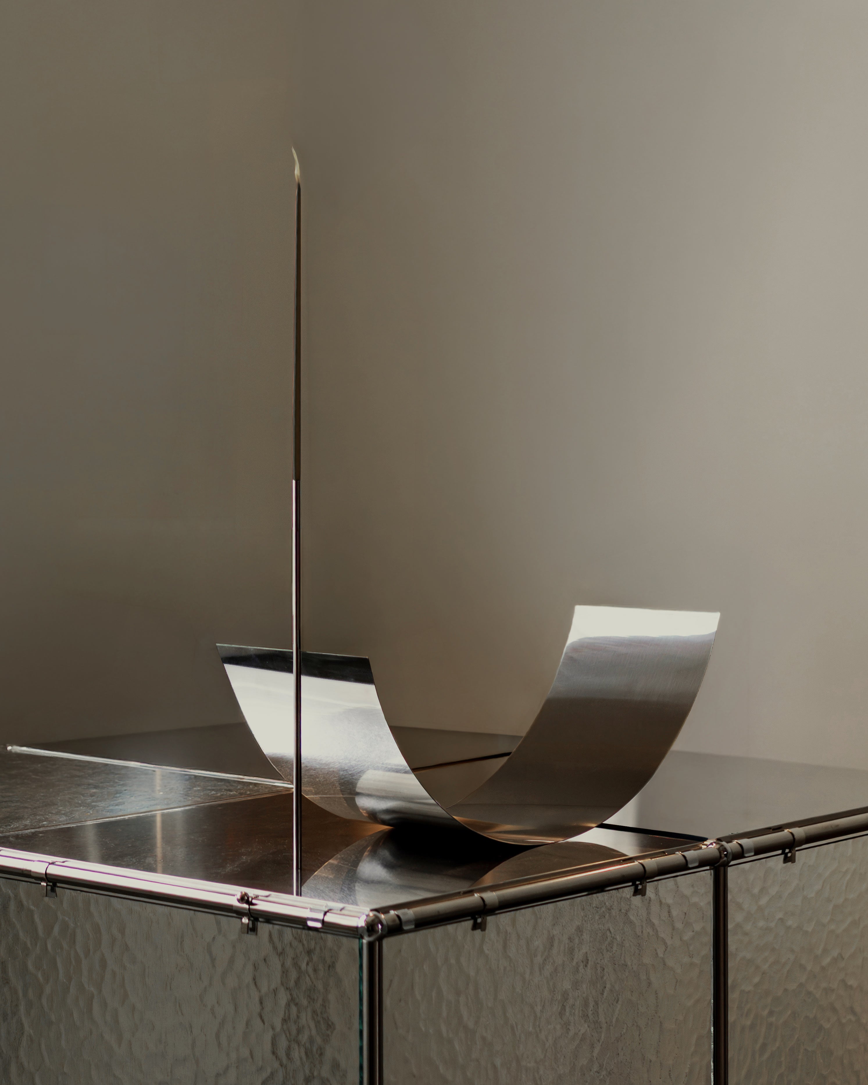 Apollonius Candleholder by Anoe Melliou | The Oblist