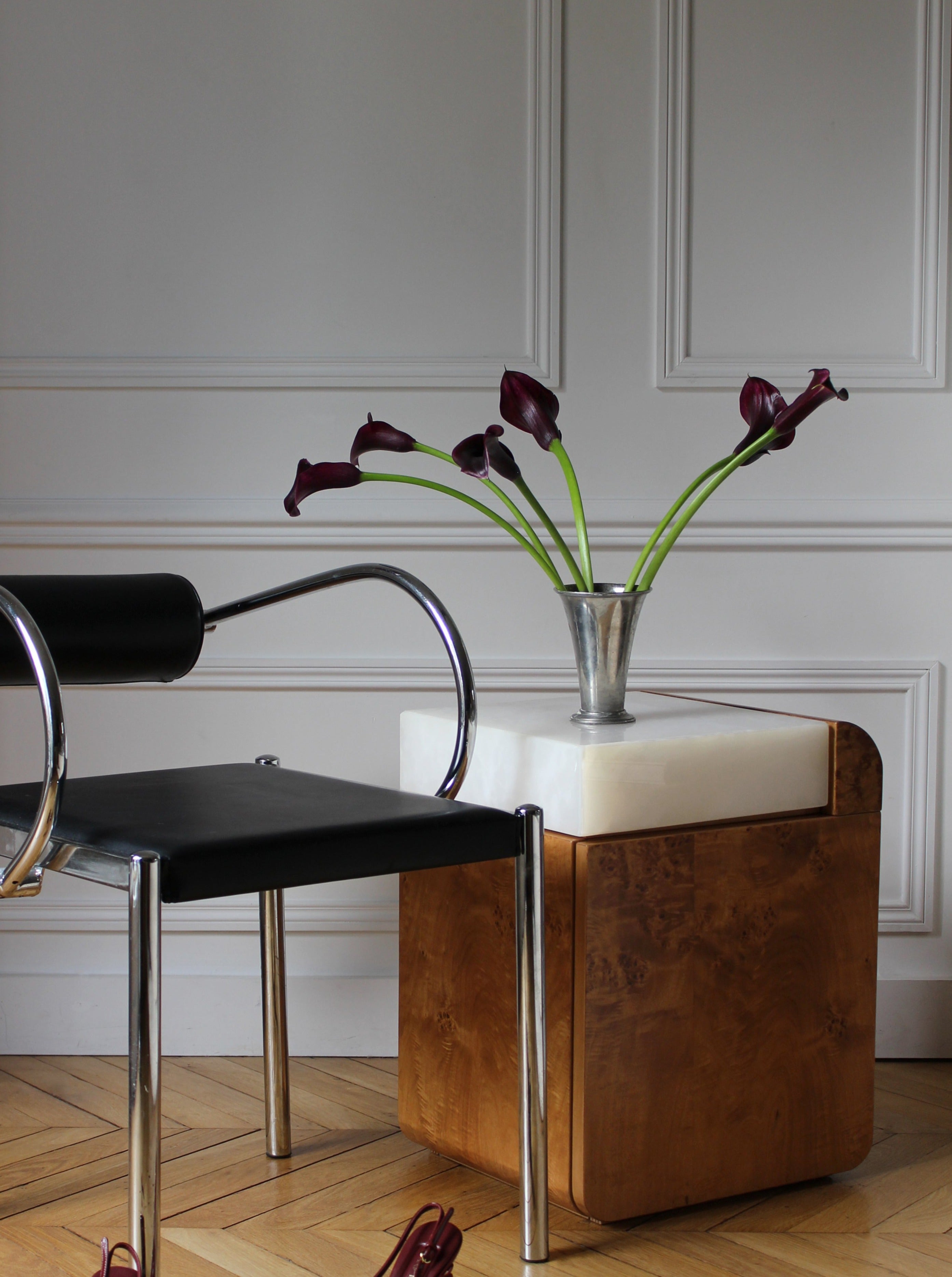 "Amo" Burl Wood and White Onyx Side Table — side angle