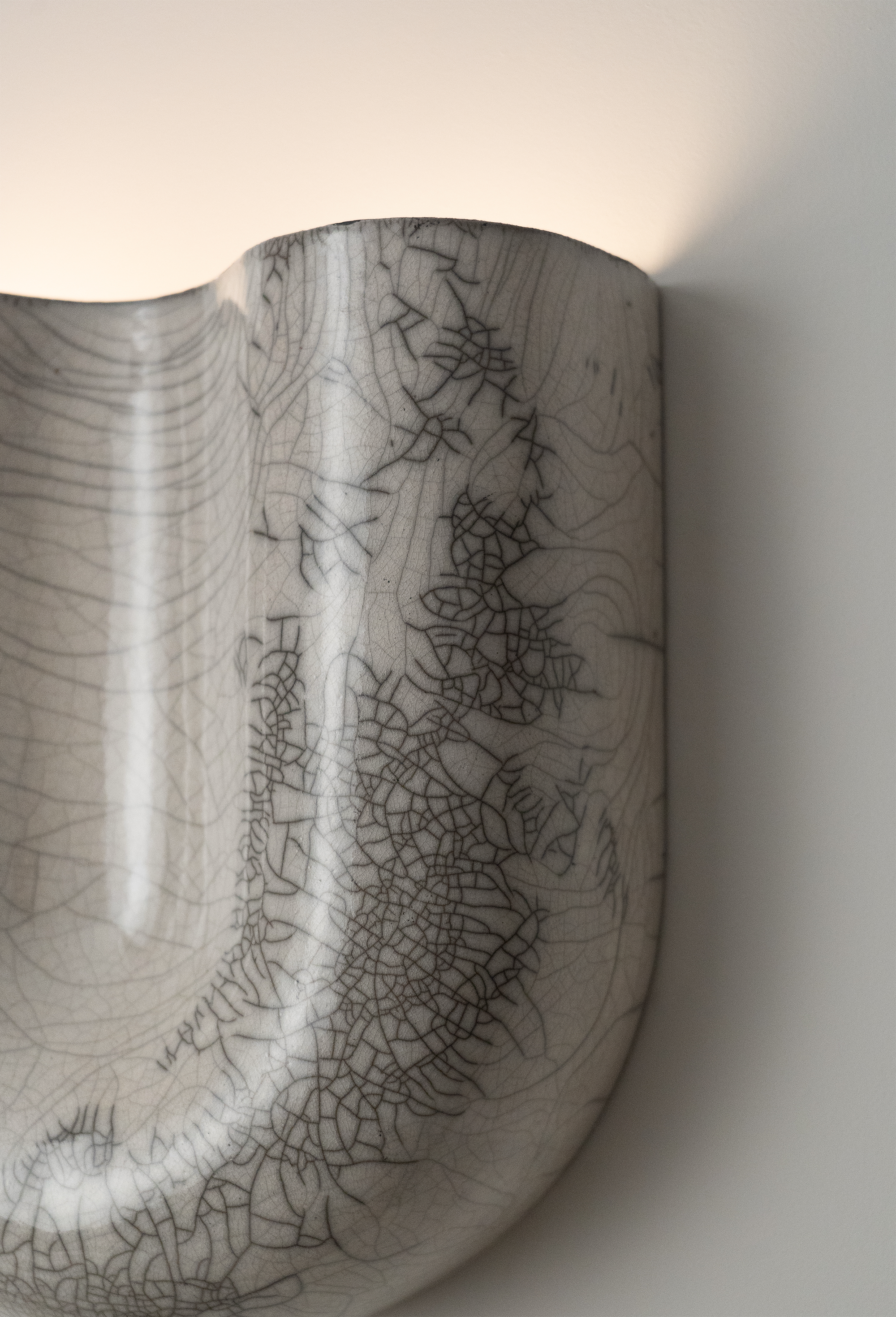 Onda Raku White — detail view