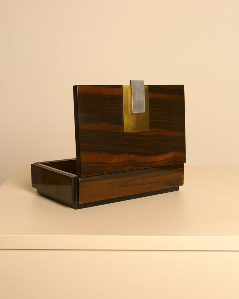 Italian Art Deco box in rosewood, metal and brass 1930's — detail view