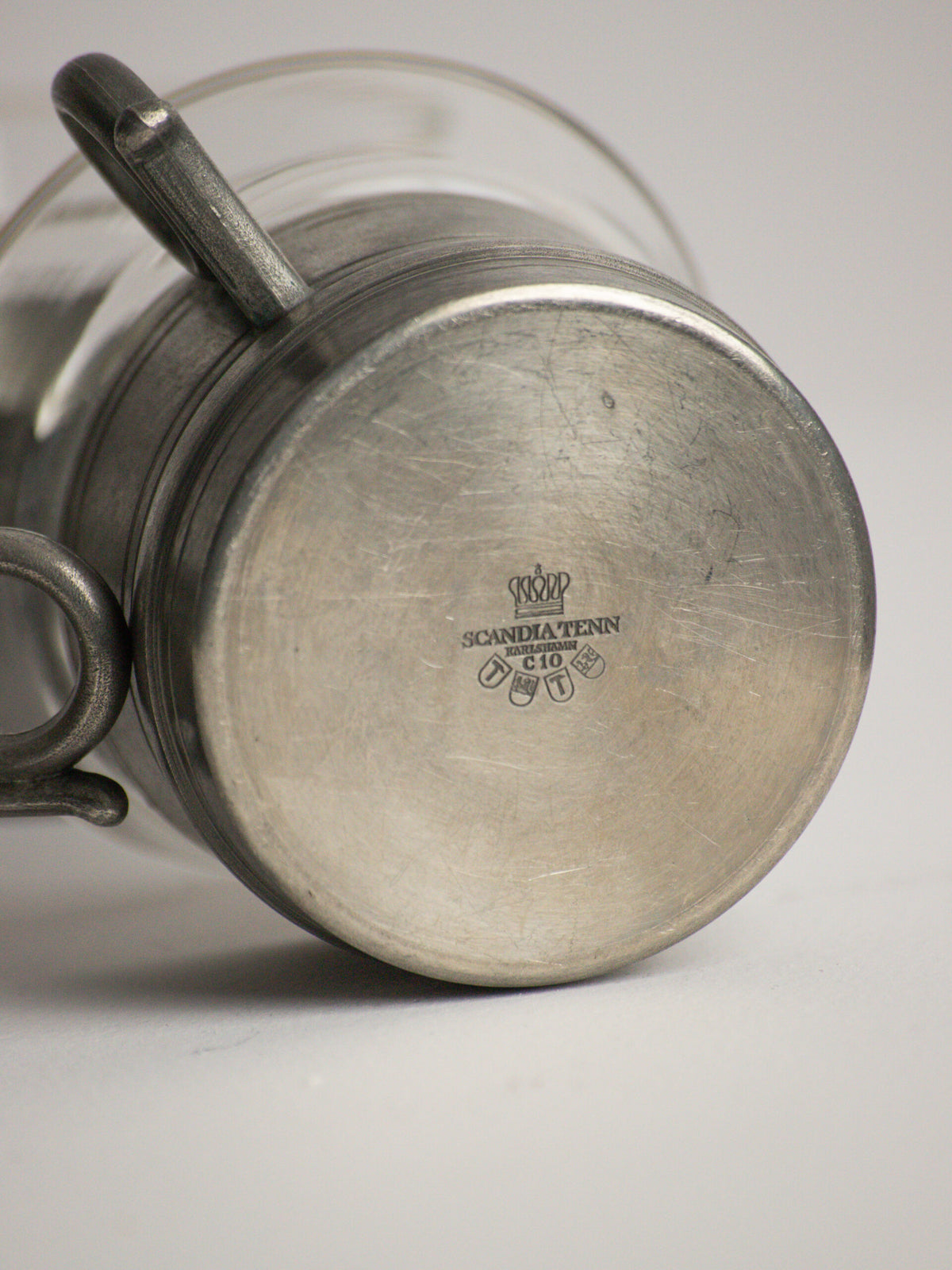 Set of Six Scandia Tenn Pewter Tea Glass Holders with Pressed Glass Inserts, Karlshamn, Sweden, 1977 — view 10