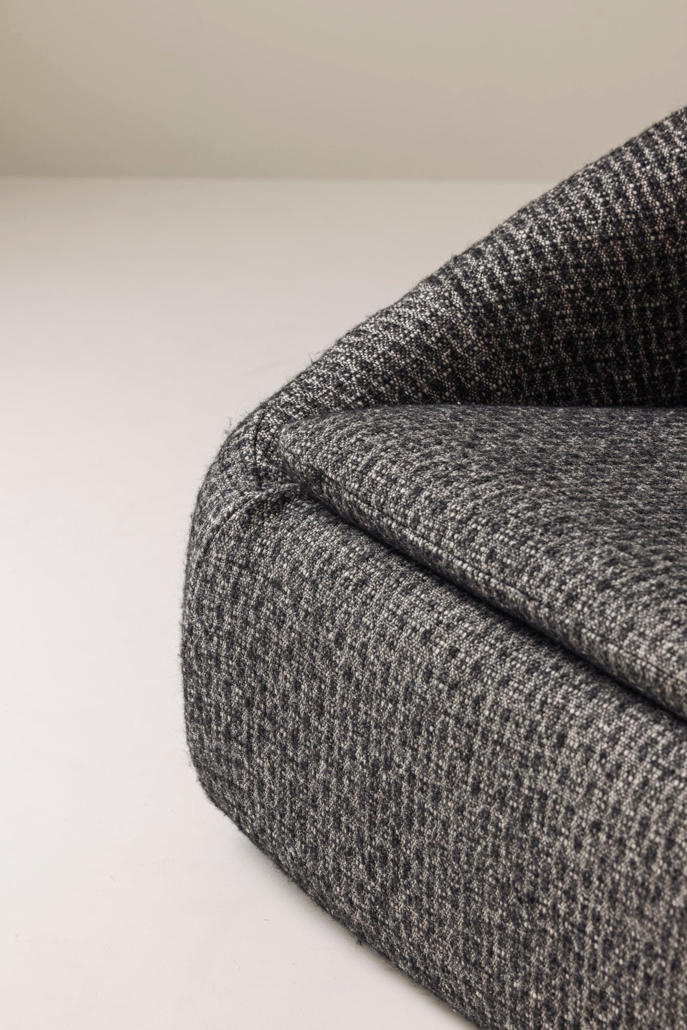 Sculptural French lounge chair, 1960s. — side angle