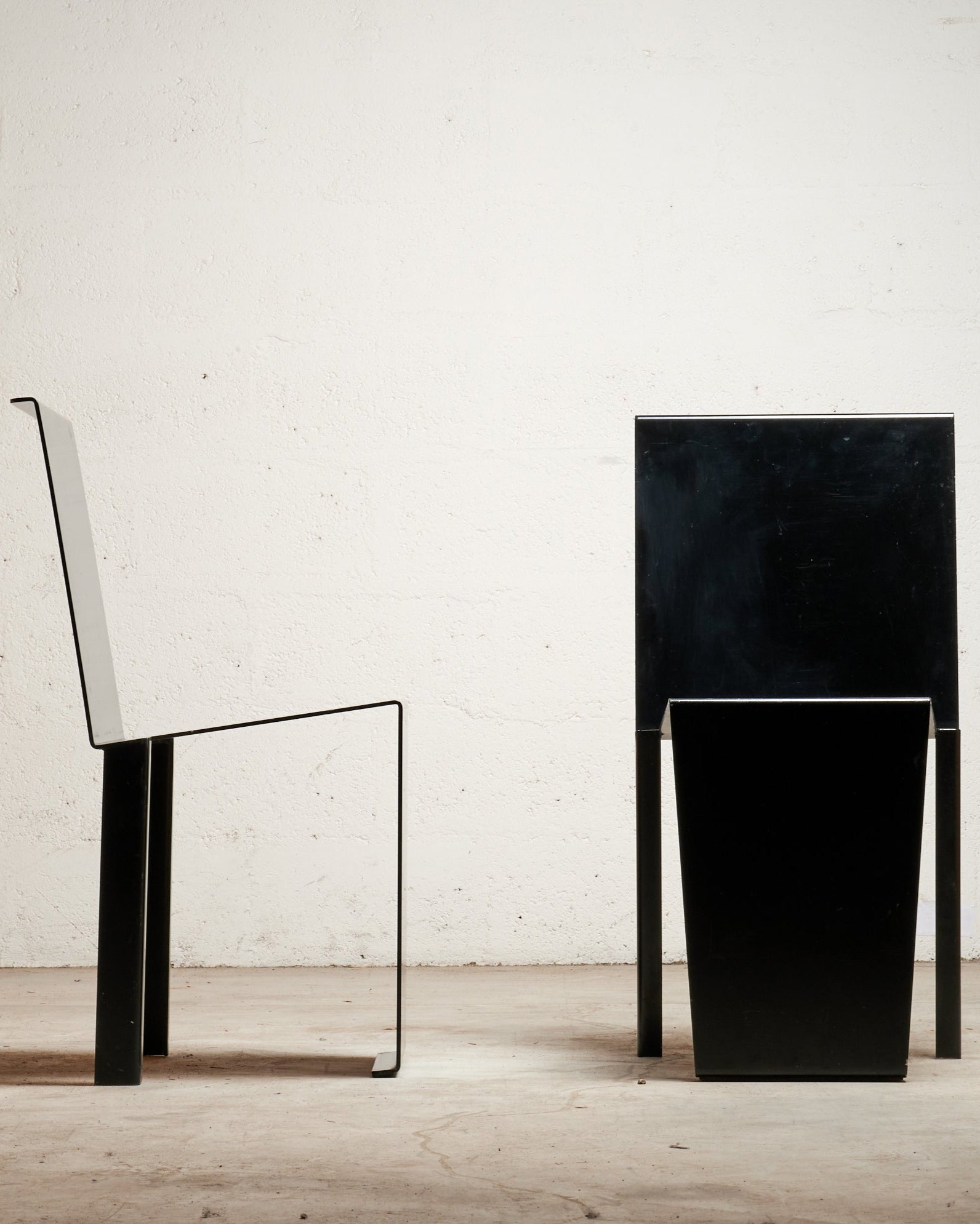 Pair of Geometrical Black Metal Chairs, Editions Trans, France, 1980s