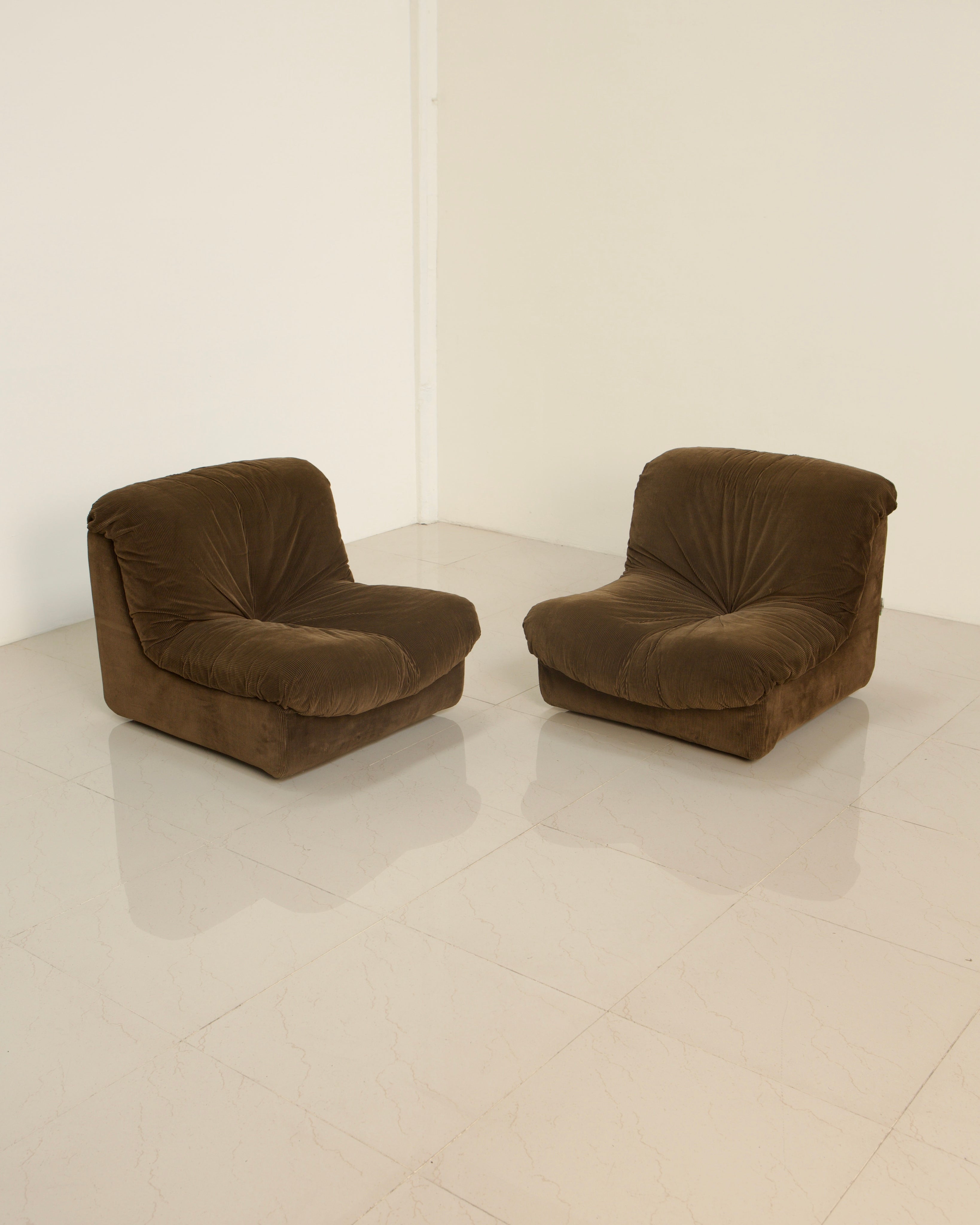 Brown velvet modular sofa chairs by Stilgamma, corner view