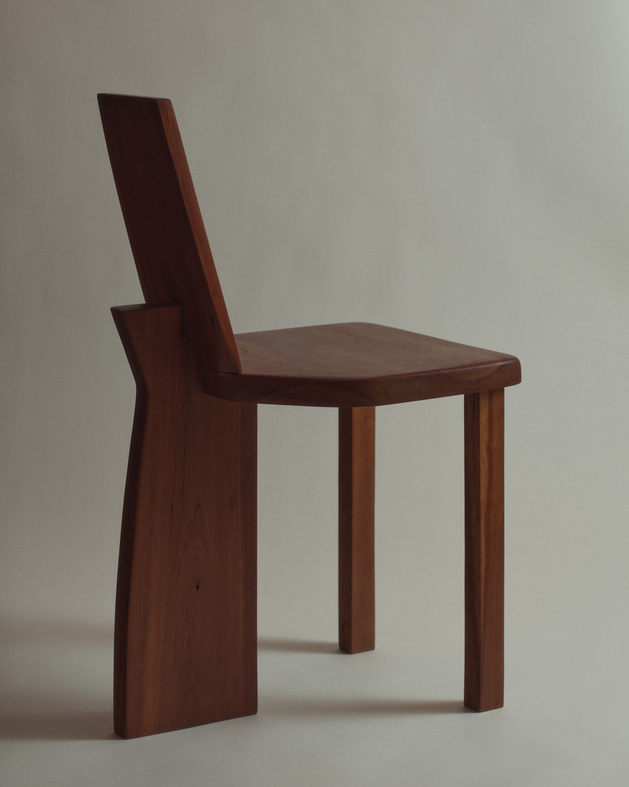 Tripod Chair by Charles O’Keefe | The Oblist
