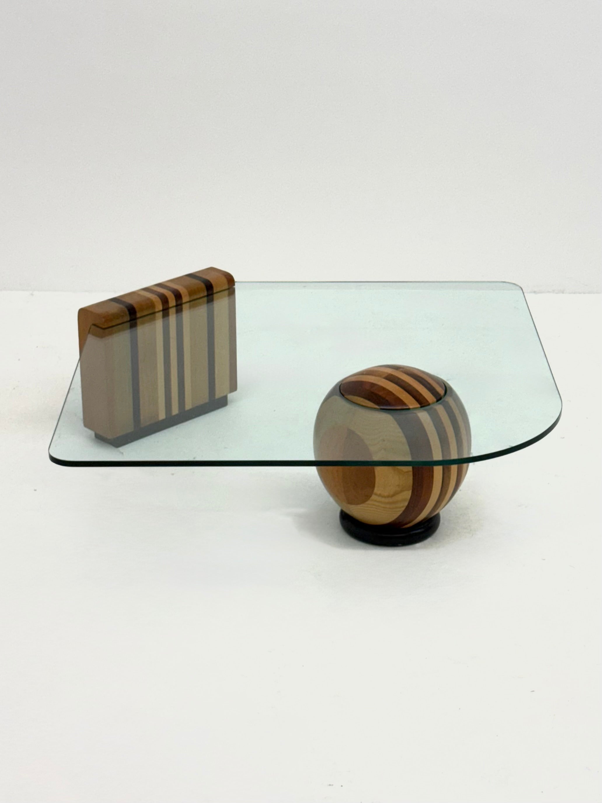 Vintage Metafora coffee table by Massimo & Lella Vignelli for Casigliani — side angle
