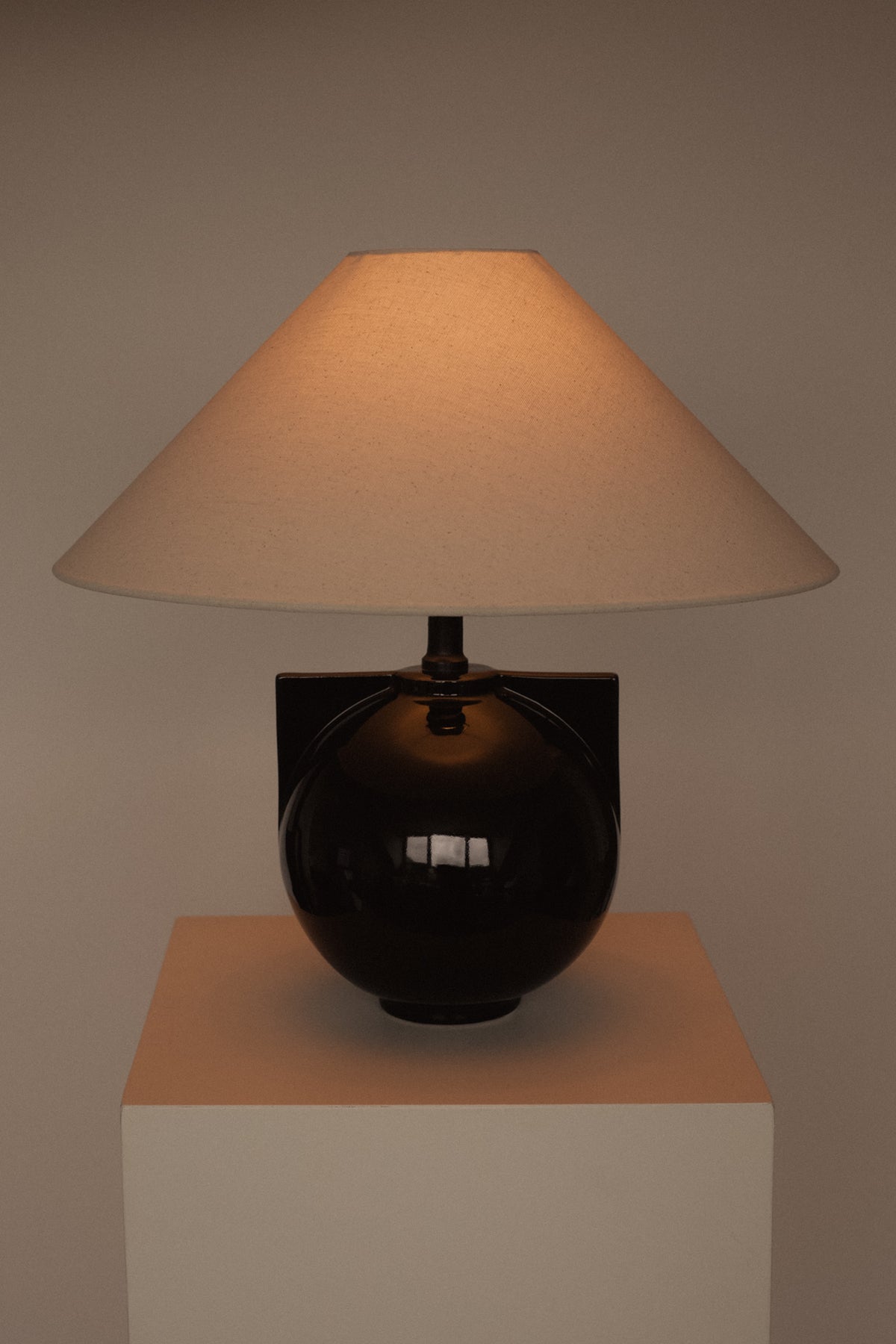 Vintage Zirkon Table Lamp — in context