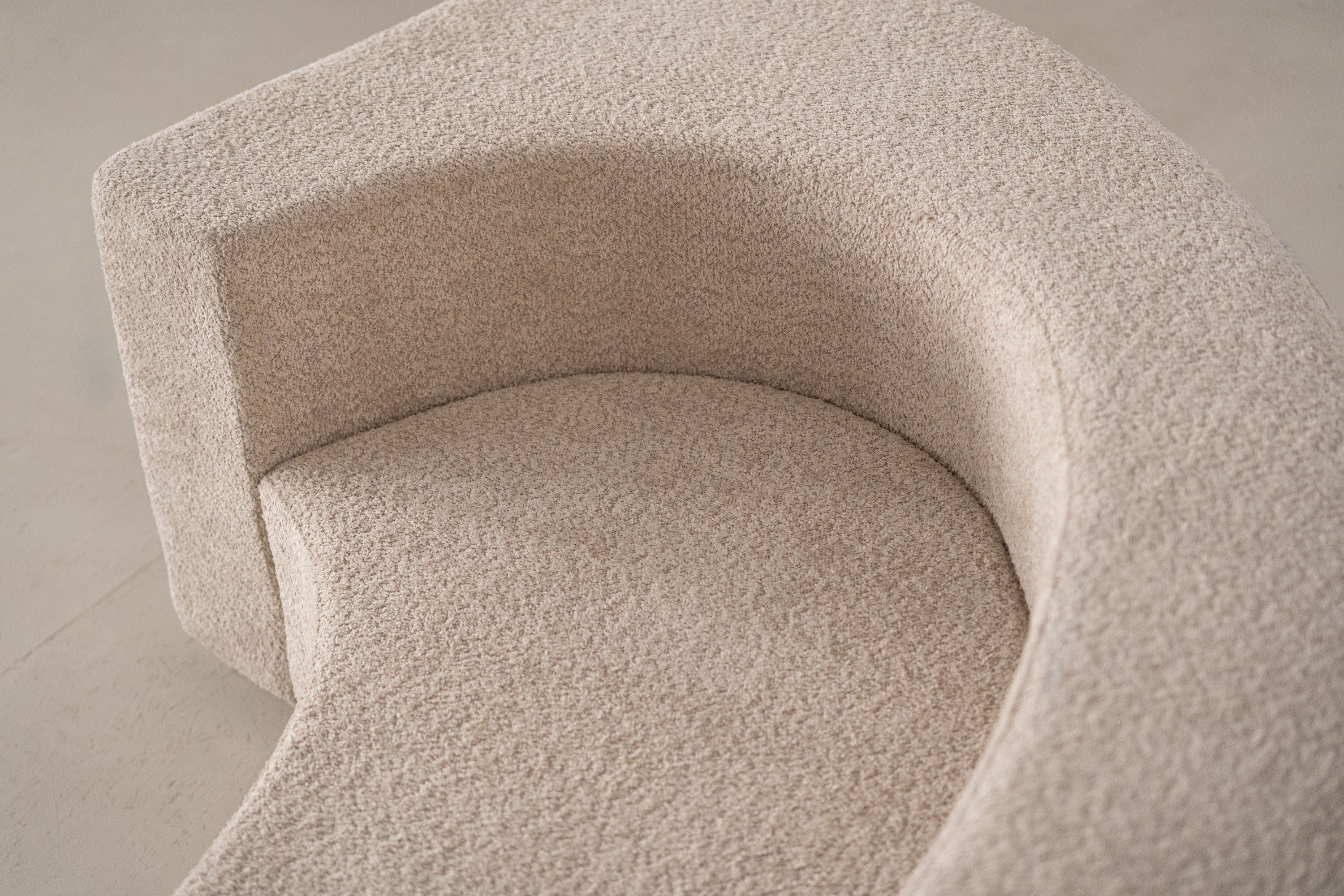 Lara Modular Sofa by Roberto Pamio, Renato Toso and Noti Massari for Stilwood — close-up of textured beige upholstery