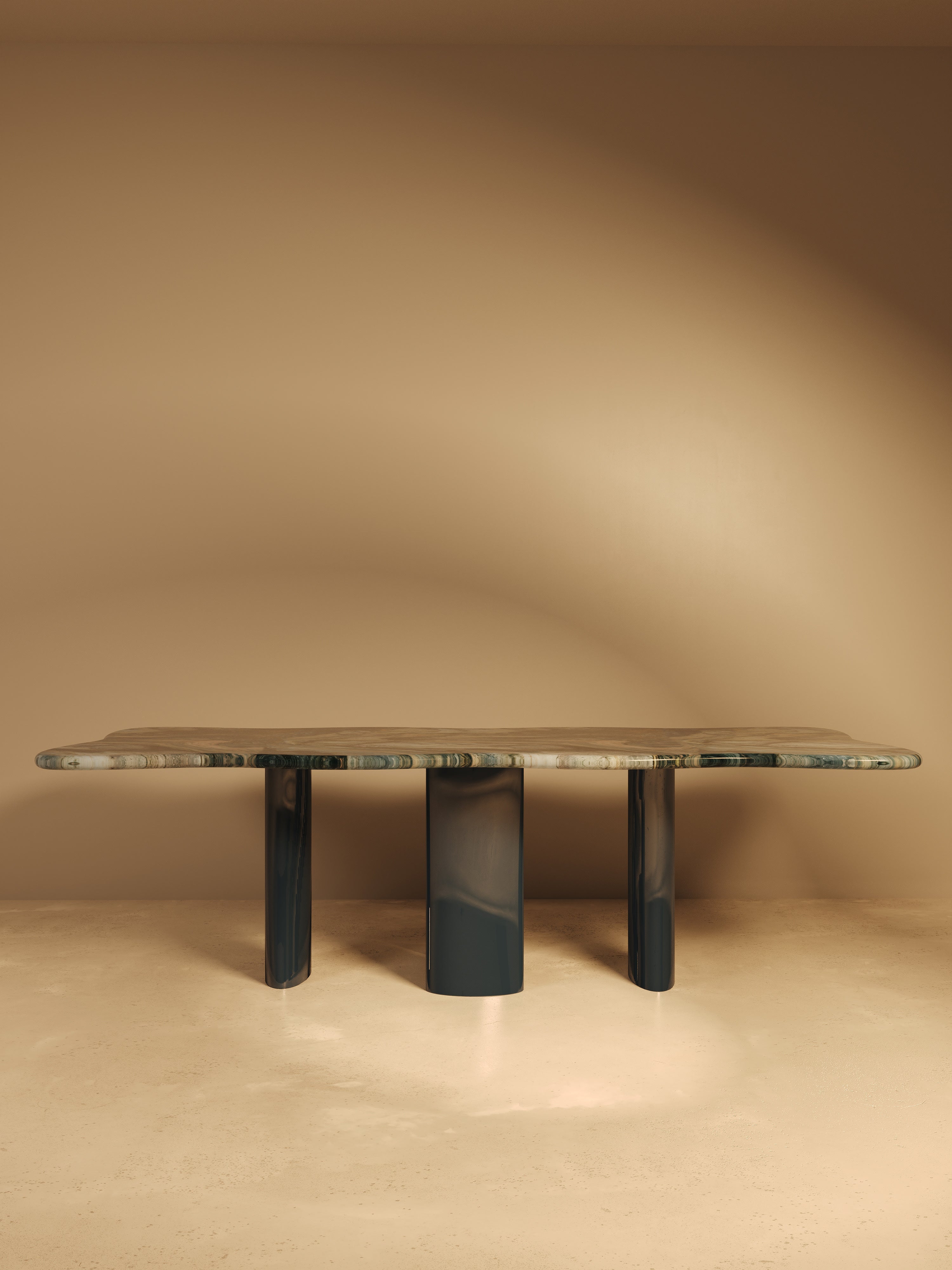 MOJÉ Blue Edition – Glossy Lacquered Base, Quartzite Blue Blend Top — detail view