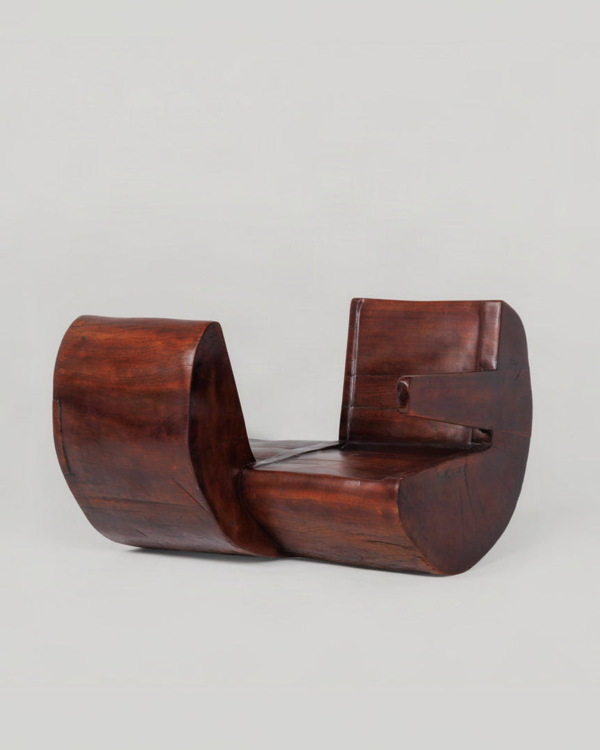 Namoradeira by José Zanine Caldas — side angle