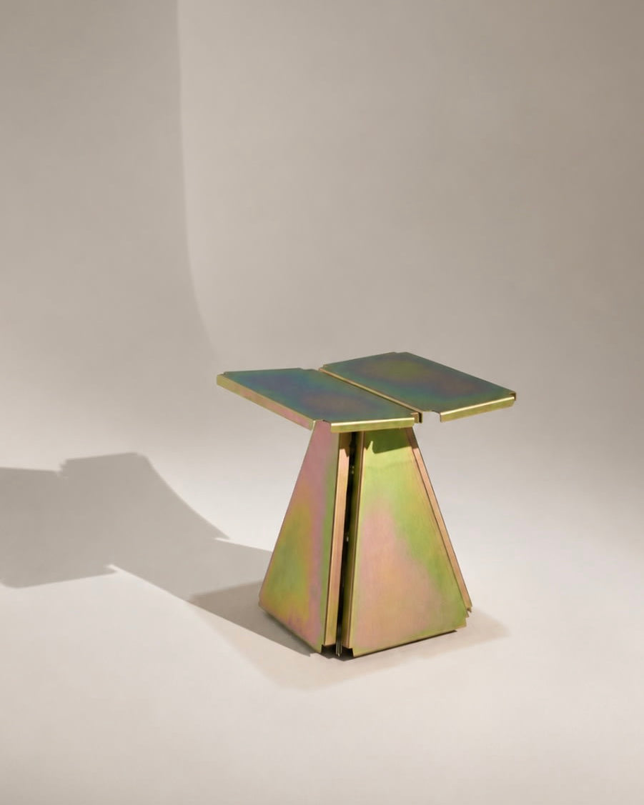 AO25 Stool in Steel and Aluminium — close-up