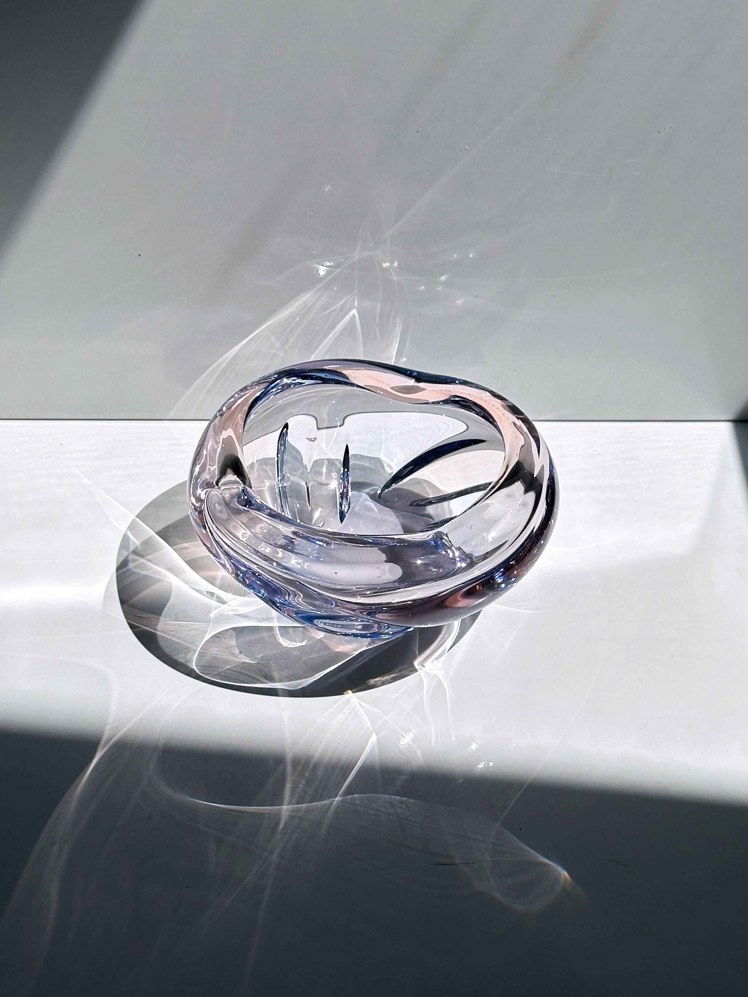 Czech crystal vide-poche bowl with organic flowing form, 1960s vintage