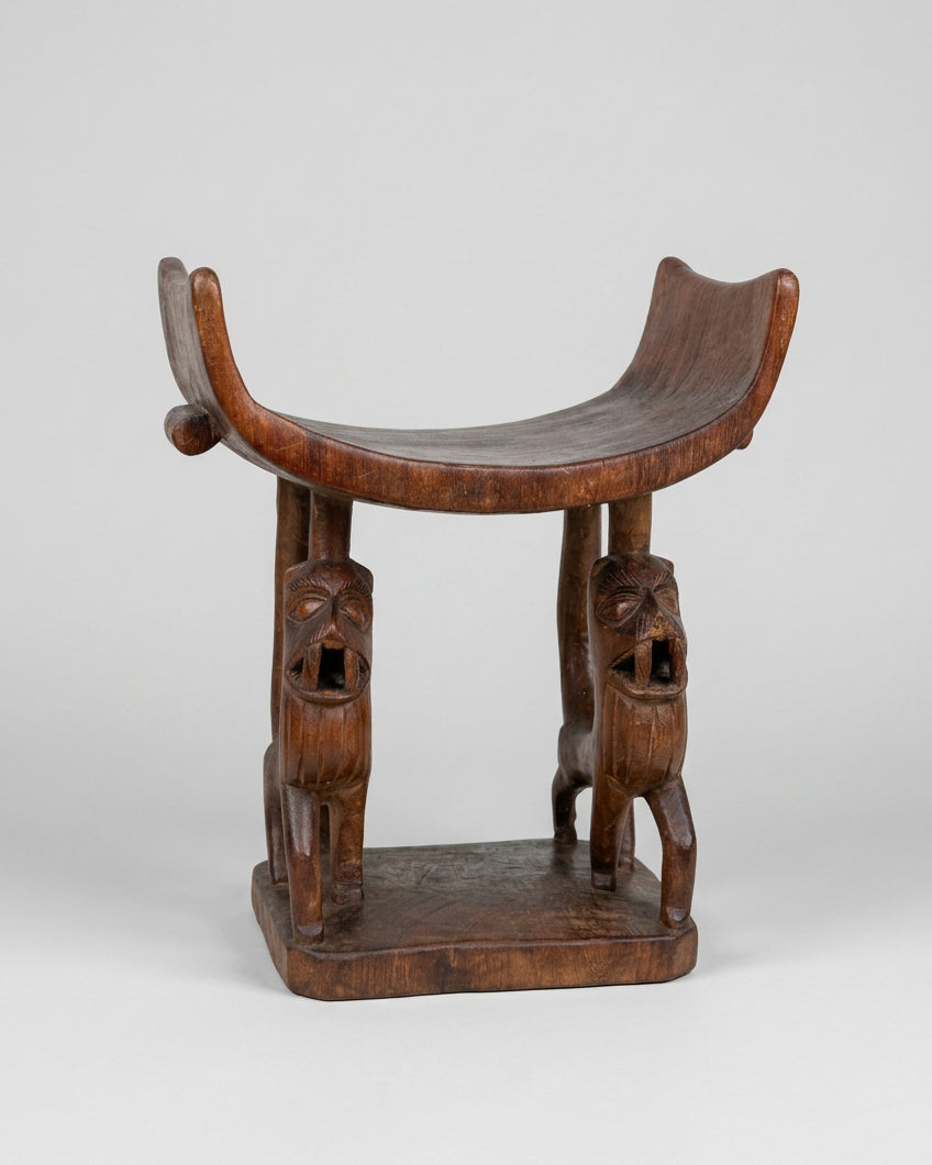 Fon Royal Throne in Carved Wood – Benin, 20th Century — in context