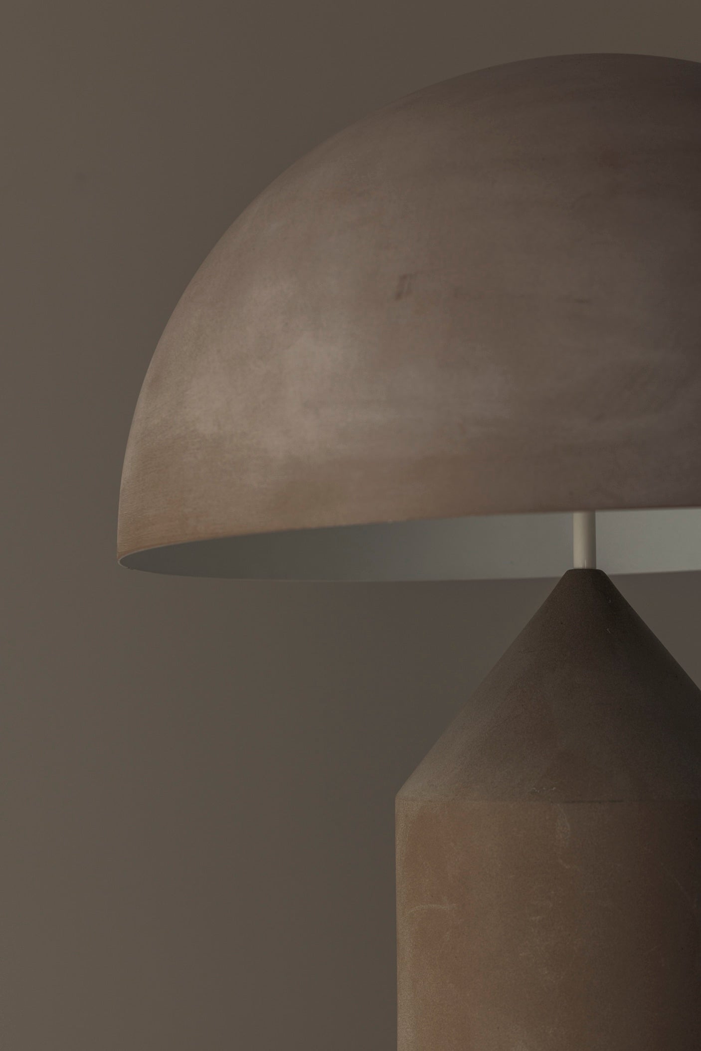 Rare first edition Atollo table lamp by Vico Magistretti for Oluce, Italy 1977 — close-up