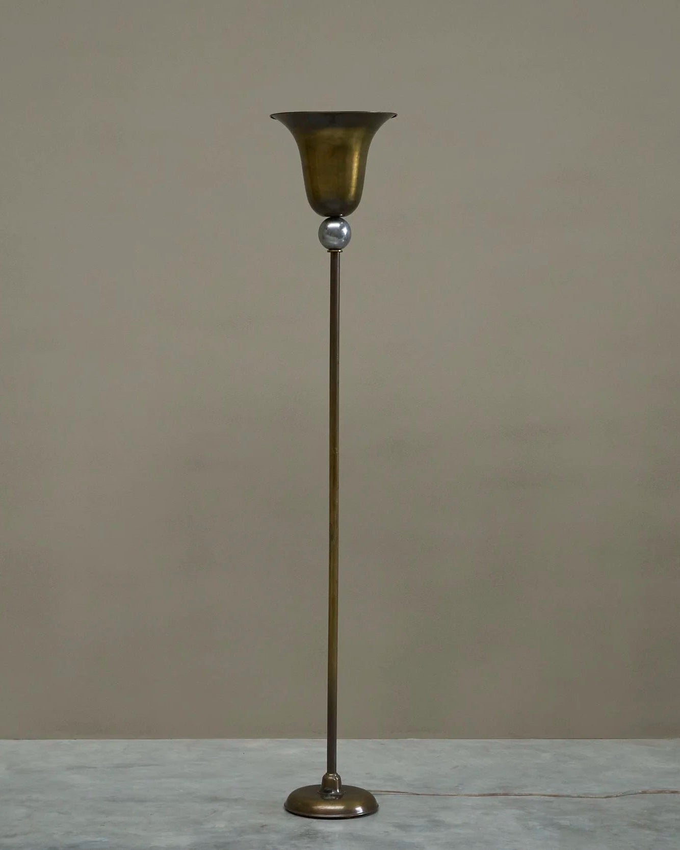 Very Elegant Art Deco Floor Lamp in Patinated Brass and Nickel Plated Brass 1930s by ORNAMENTUM | The Oblist