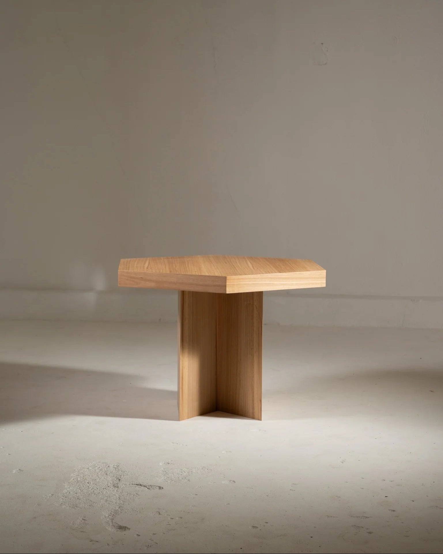 'Octógono' Table
