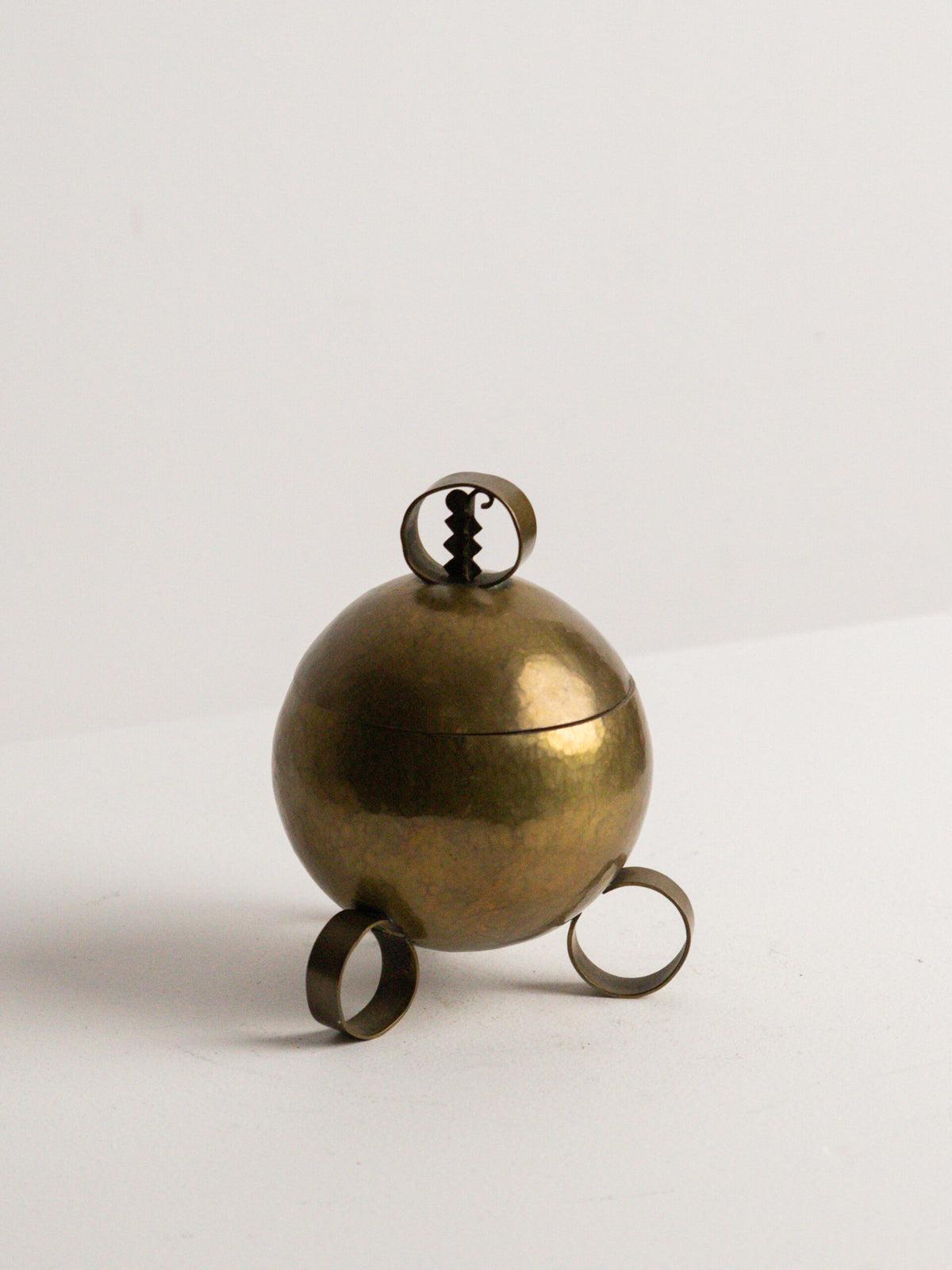 Hand Raised Brass Sphere Box with Toothed Zigzag Finial, Art Deco Style, Central European Workshop, circa 1930s — view 9