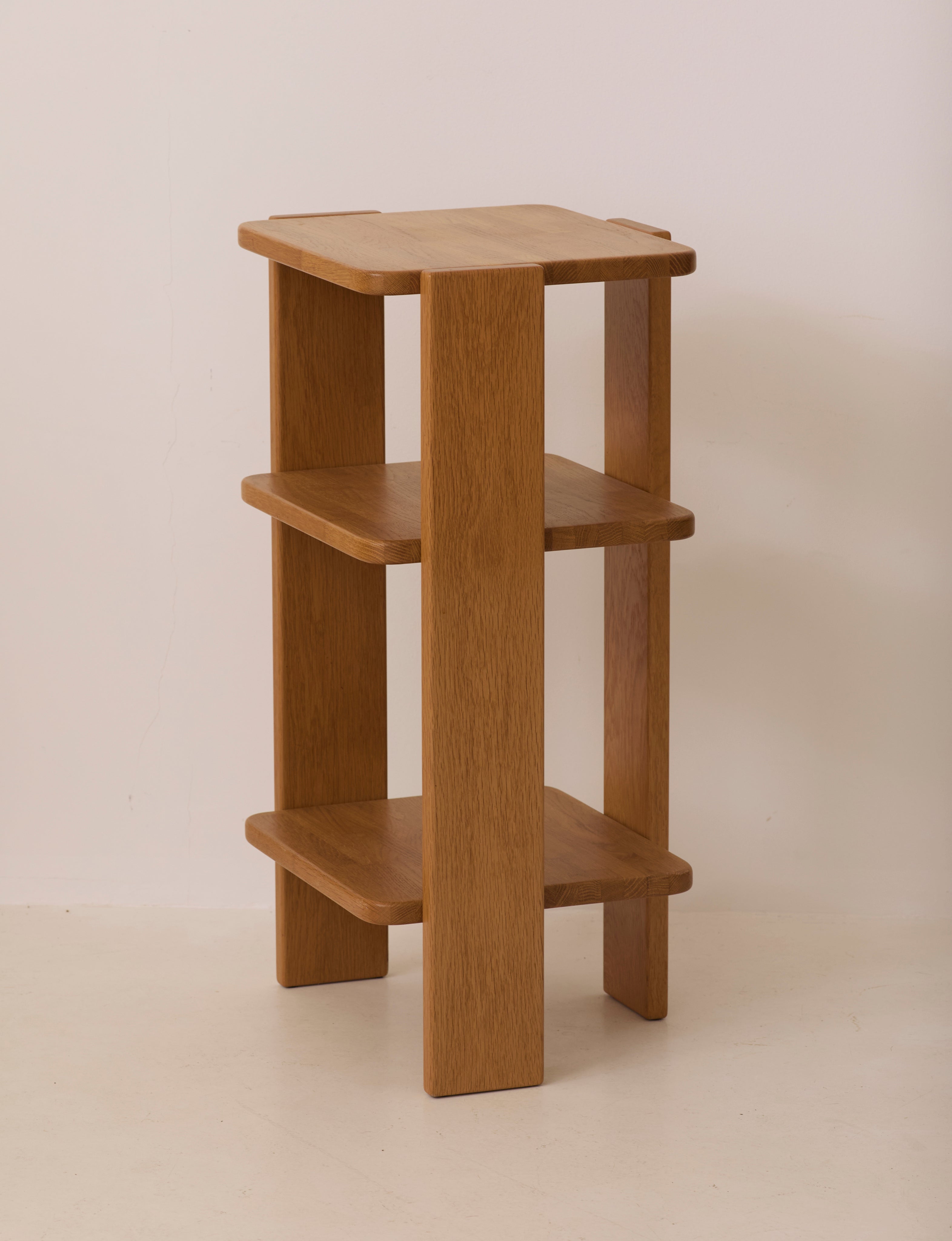 Étagère Artisanale Française en Chêne Massif c. 1980